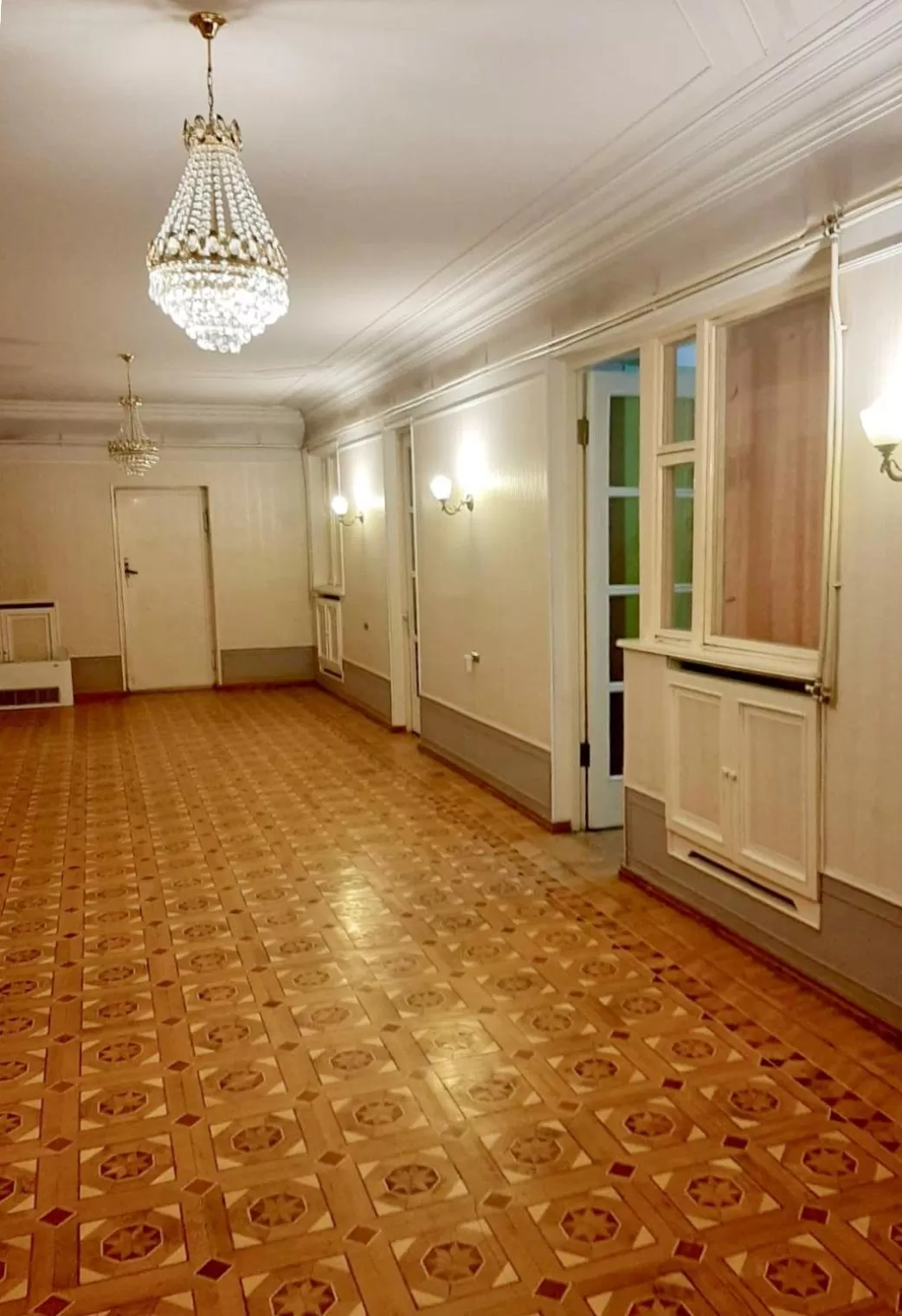 Property building in Royal Boutique Hotel on Kievyan