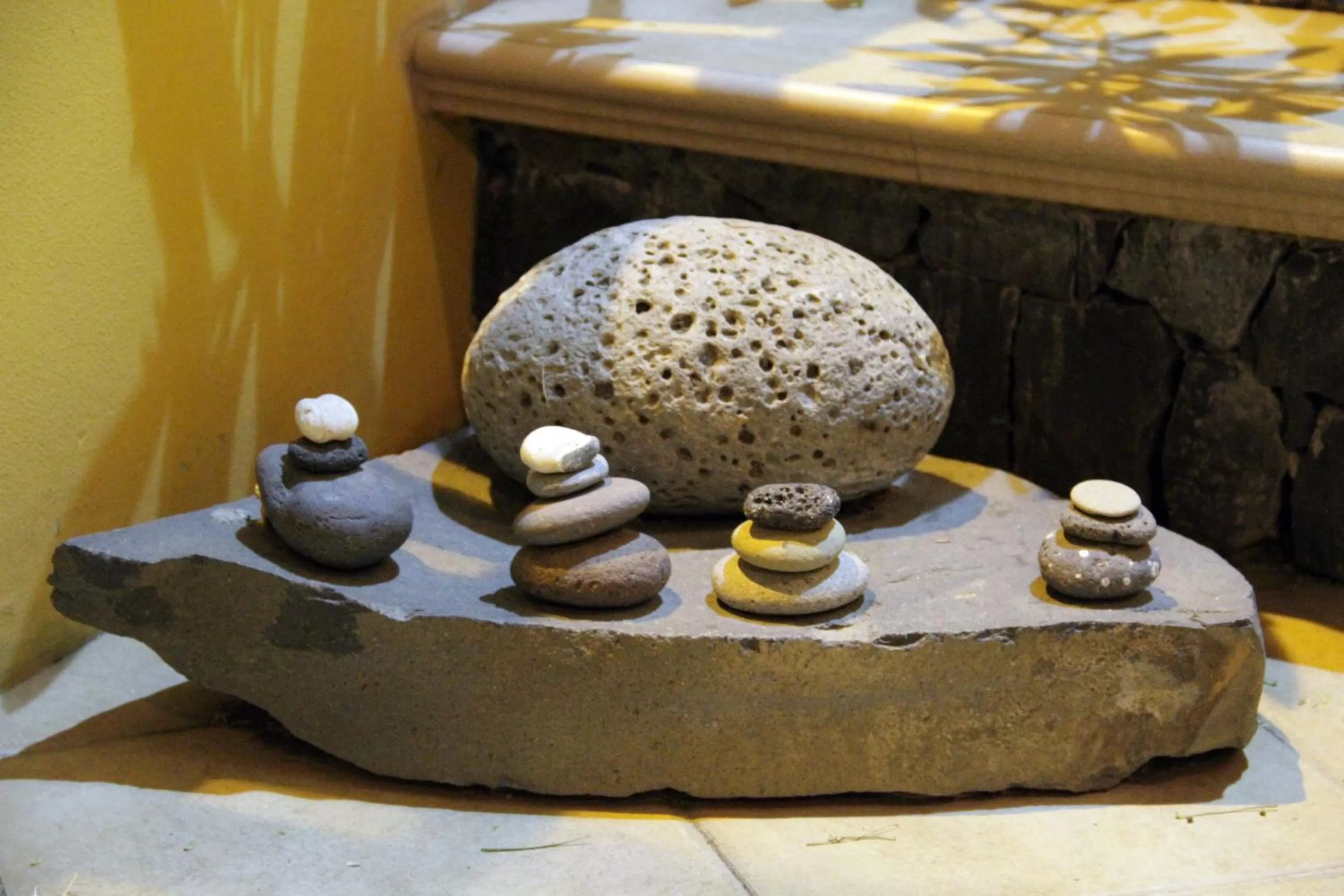 Decorative detail in Kira's Boutique Hotel