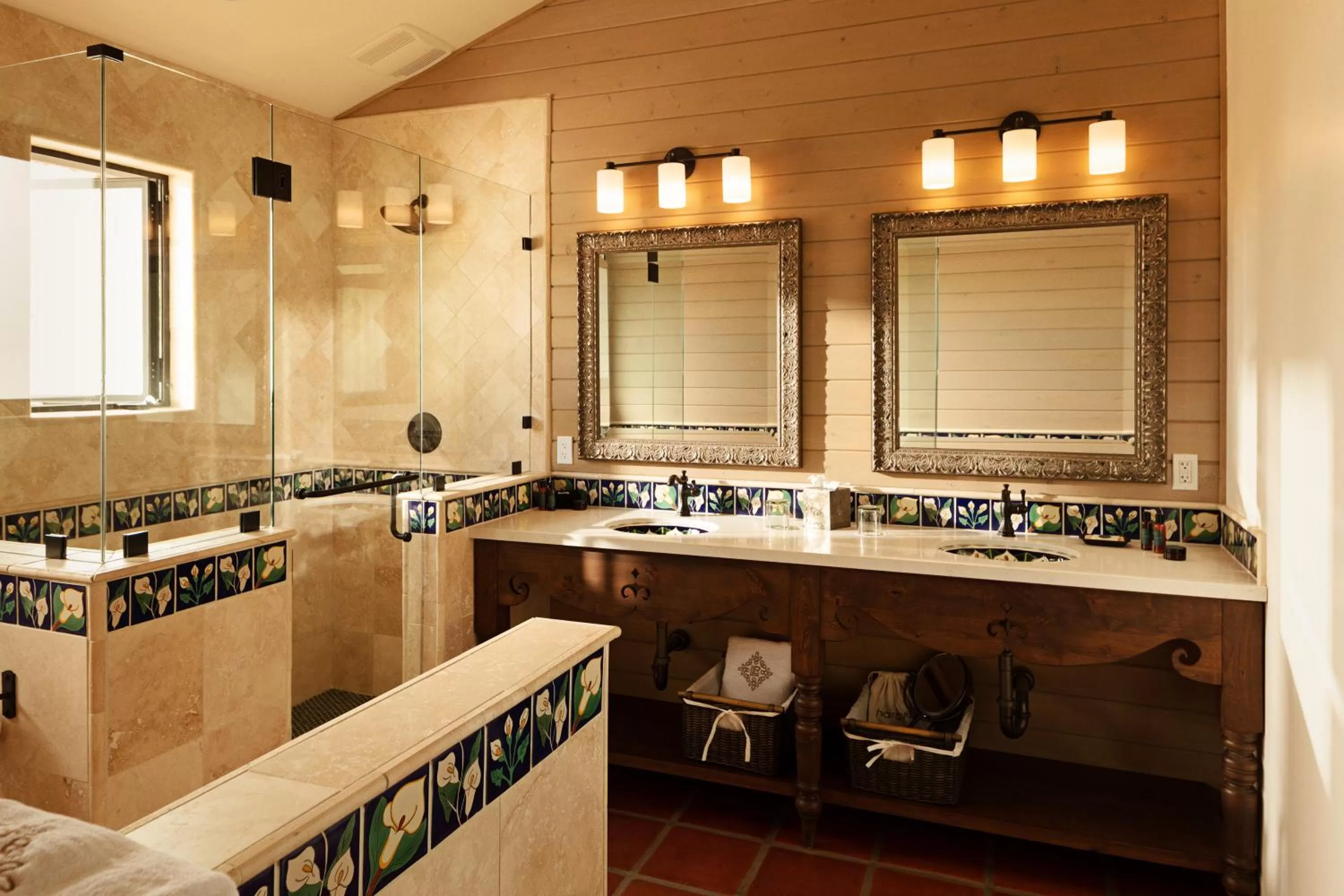 Shower in La Lomita Ranch