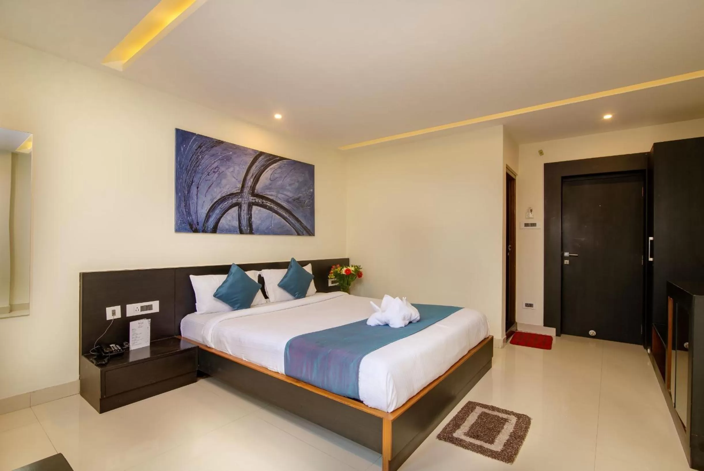 Bed in Muscatel Yavachi - 400 Mts from MG Marg