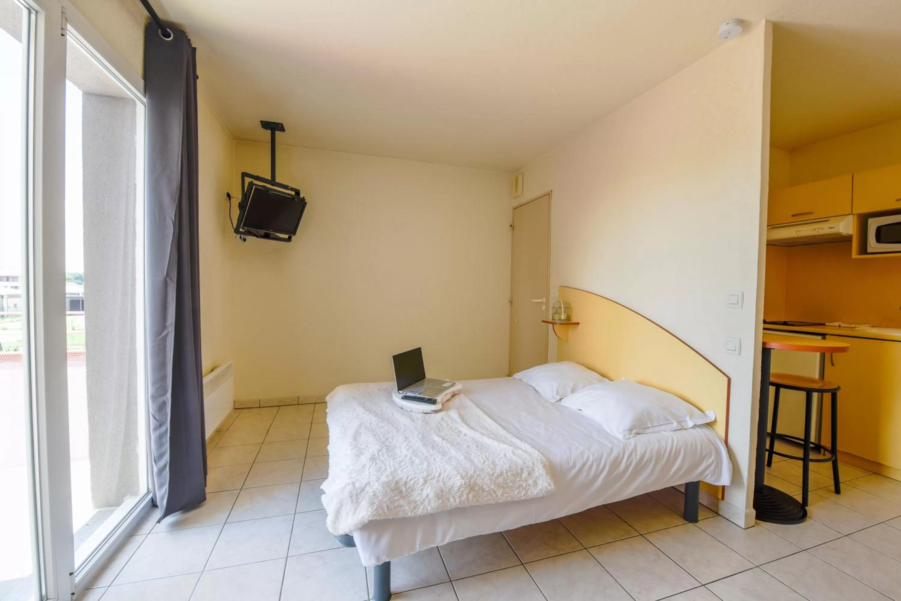 Bed in Résidence Columba - Apparts meublés Agen Sud