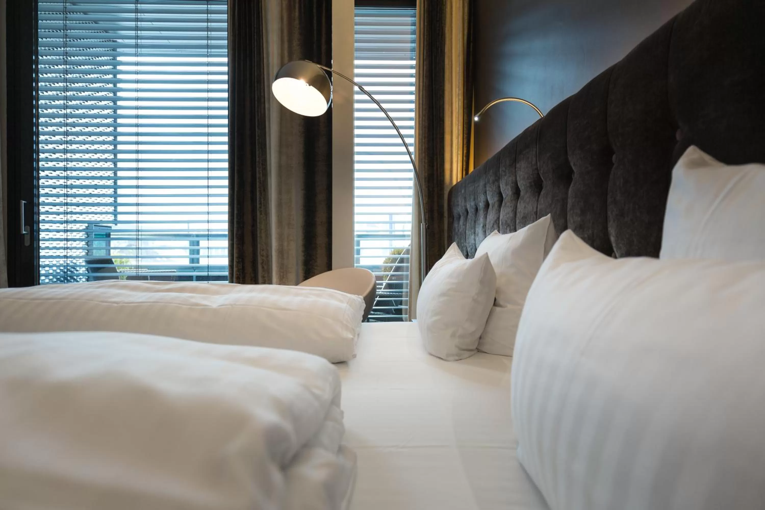 Bed in SAKS Urban Design Hotel Kaiserslautern