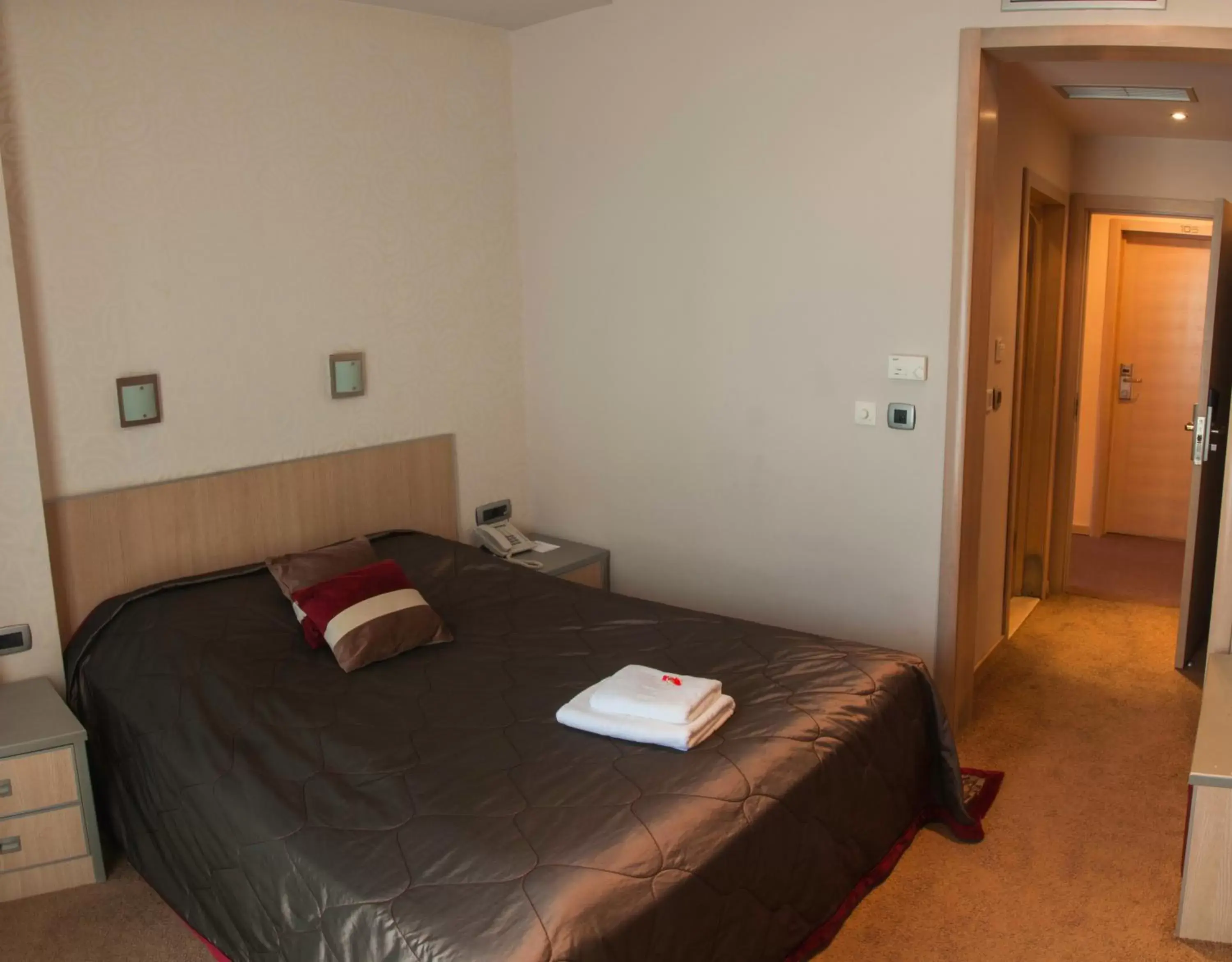 Double Room in Garni Hotel Vigor - EV station Double Room in Garni Hotel Vigor - EV station