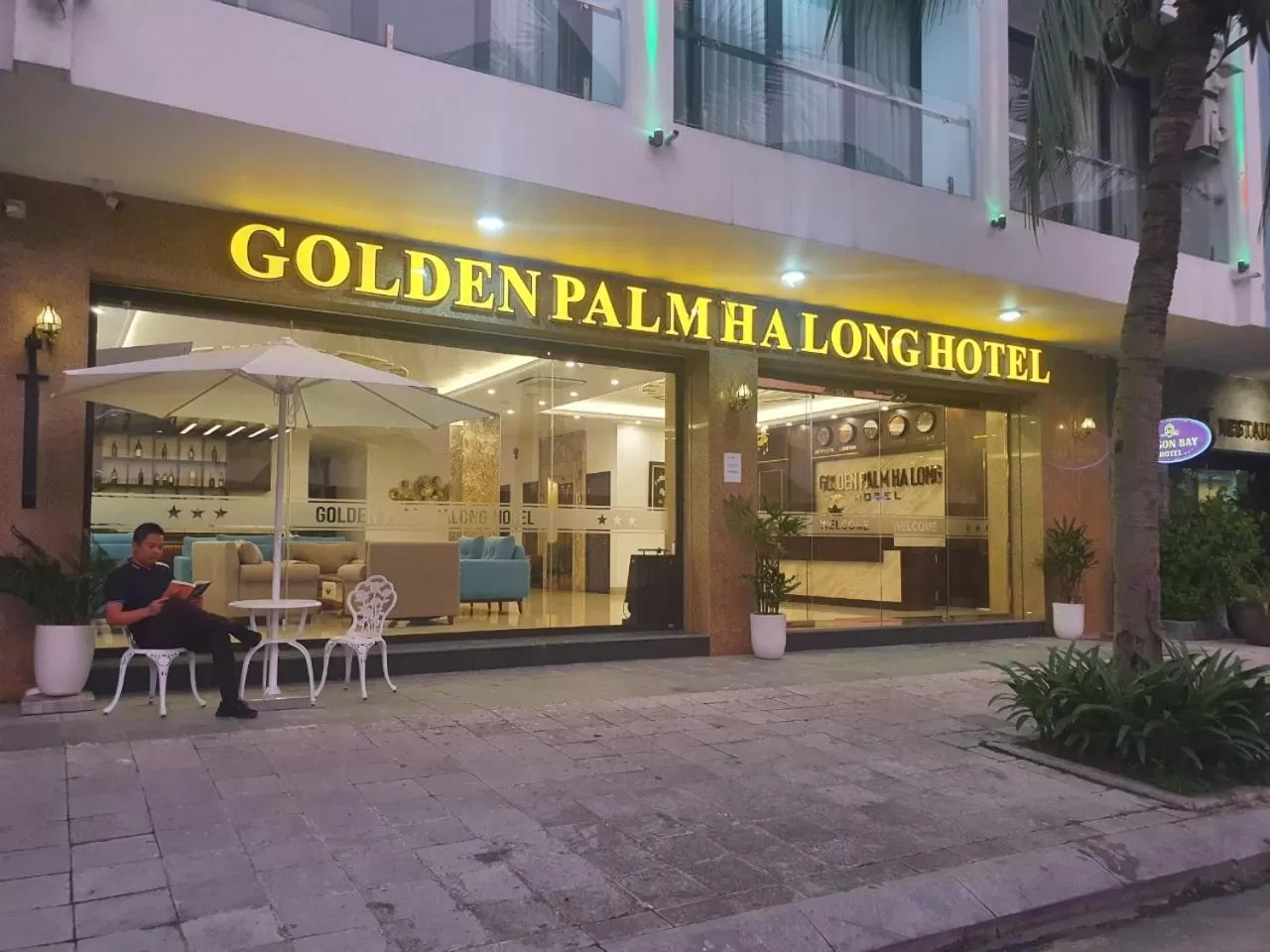 Golden Palm HaLong Hotel