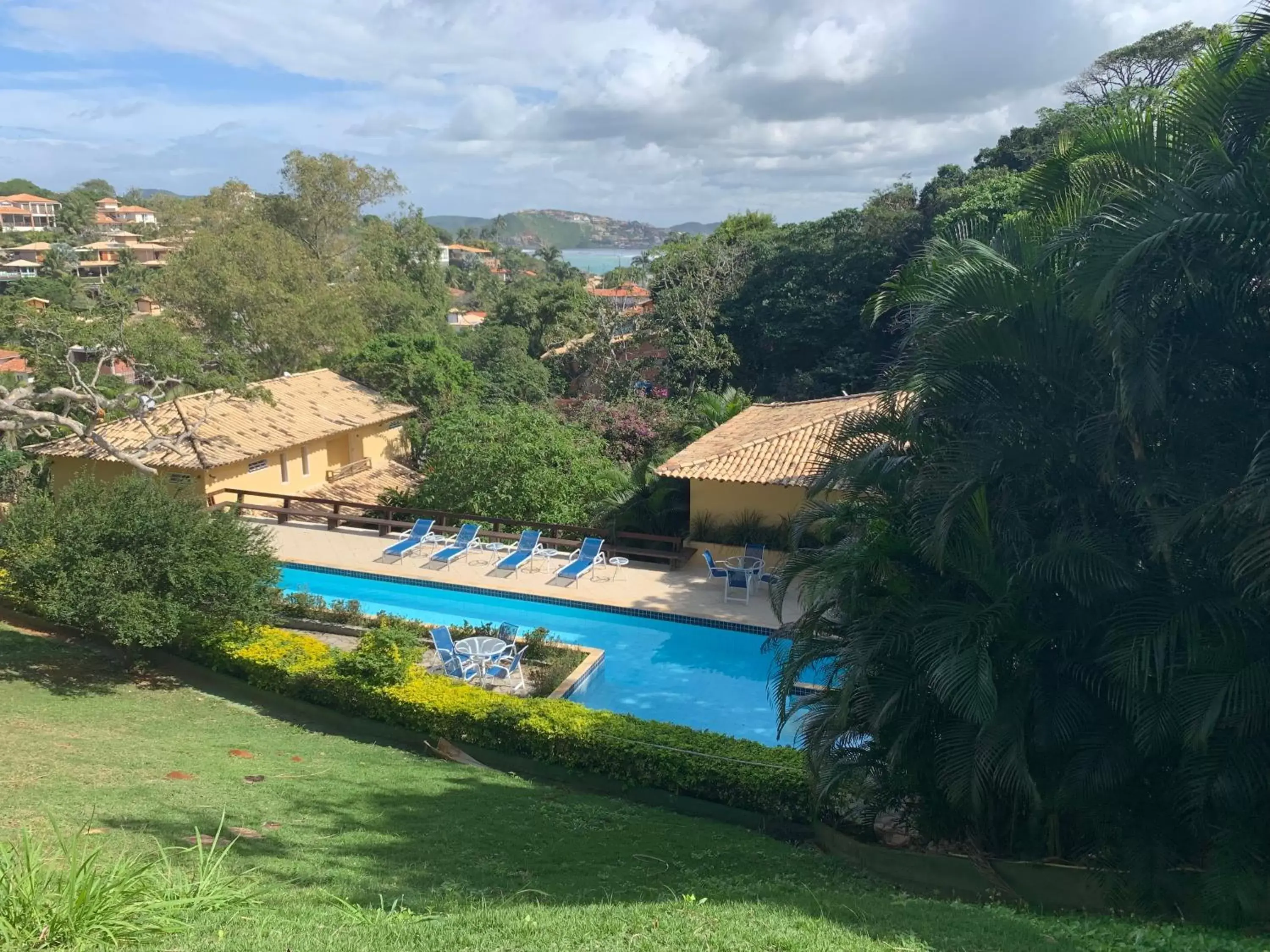 Quadruple Room with Garden View in Praia da Ferradurinha Guest House Quadruple Room with Garden View in Praia da Ferradurinha Guest House