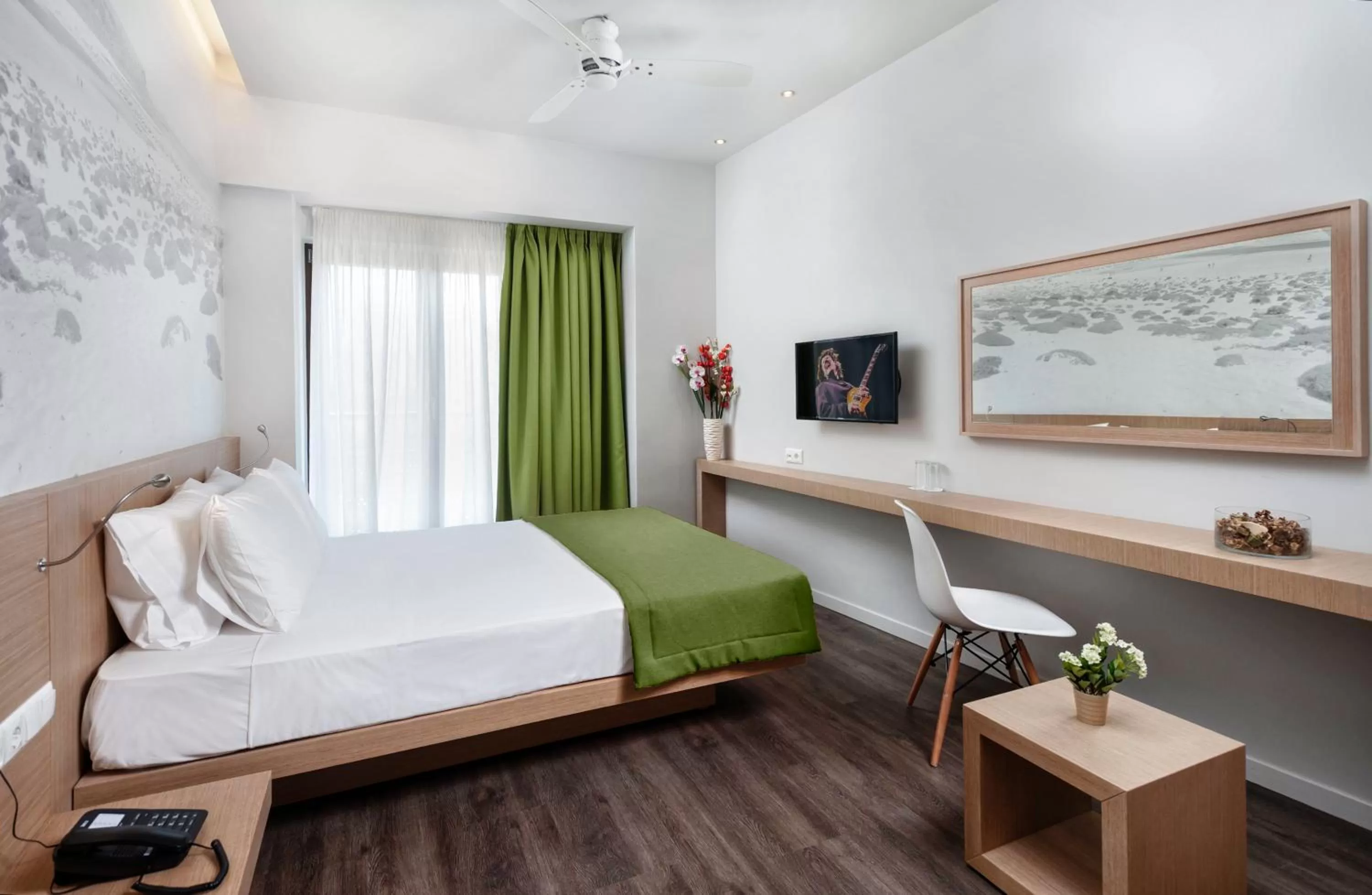 Photo of the whole room, Bed in Kriti Hotel