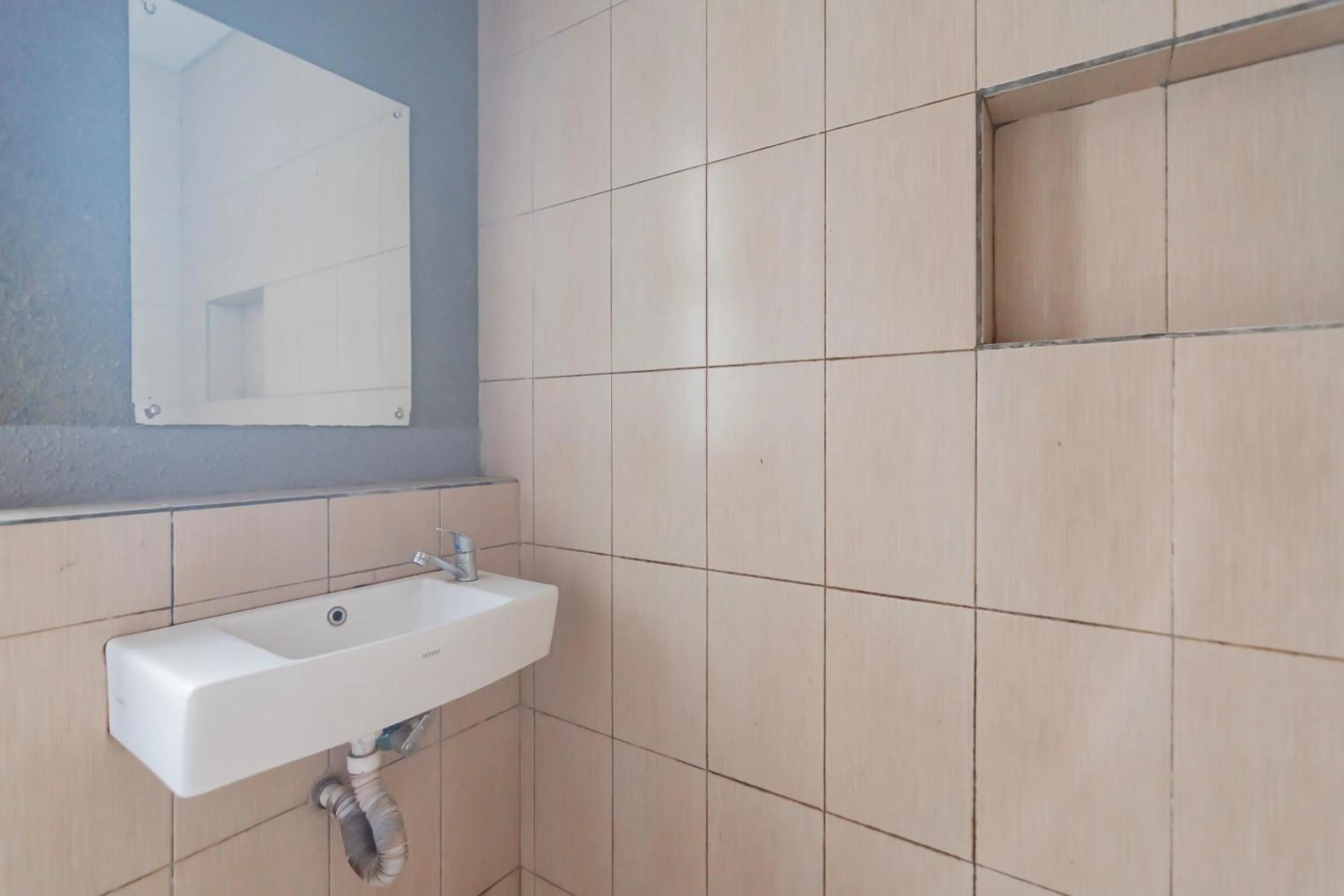 Bathroom in RedDoorz Plus @ Dago Pojok 3