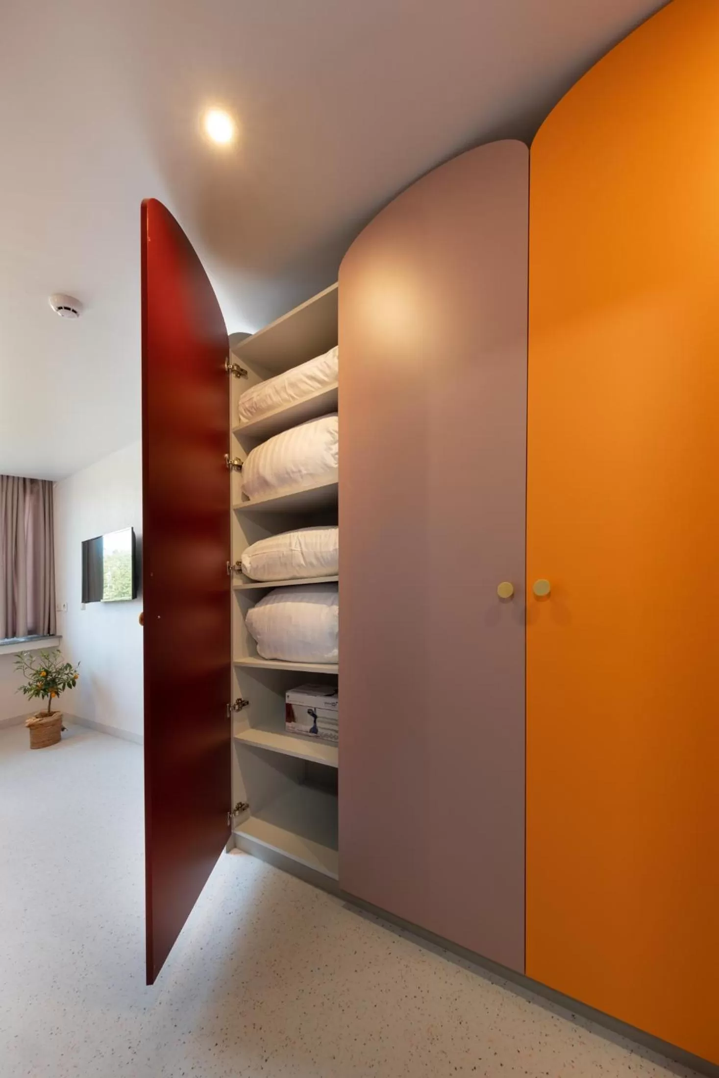 wardrobe in Berlin Studios