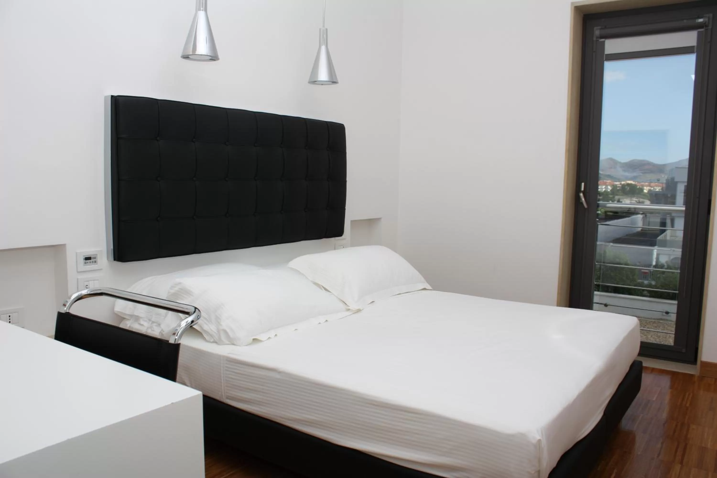 View (from property/room), Bed in Hotel Del Conte