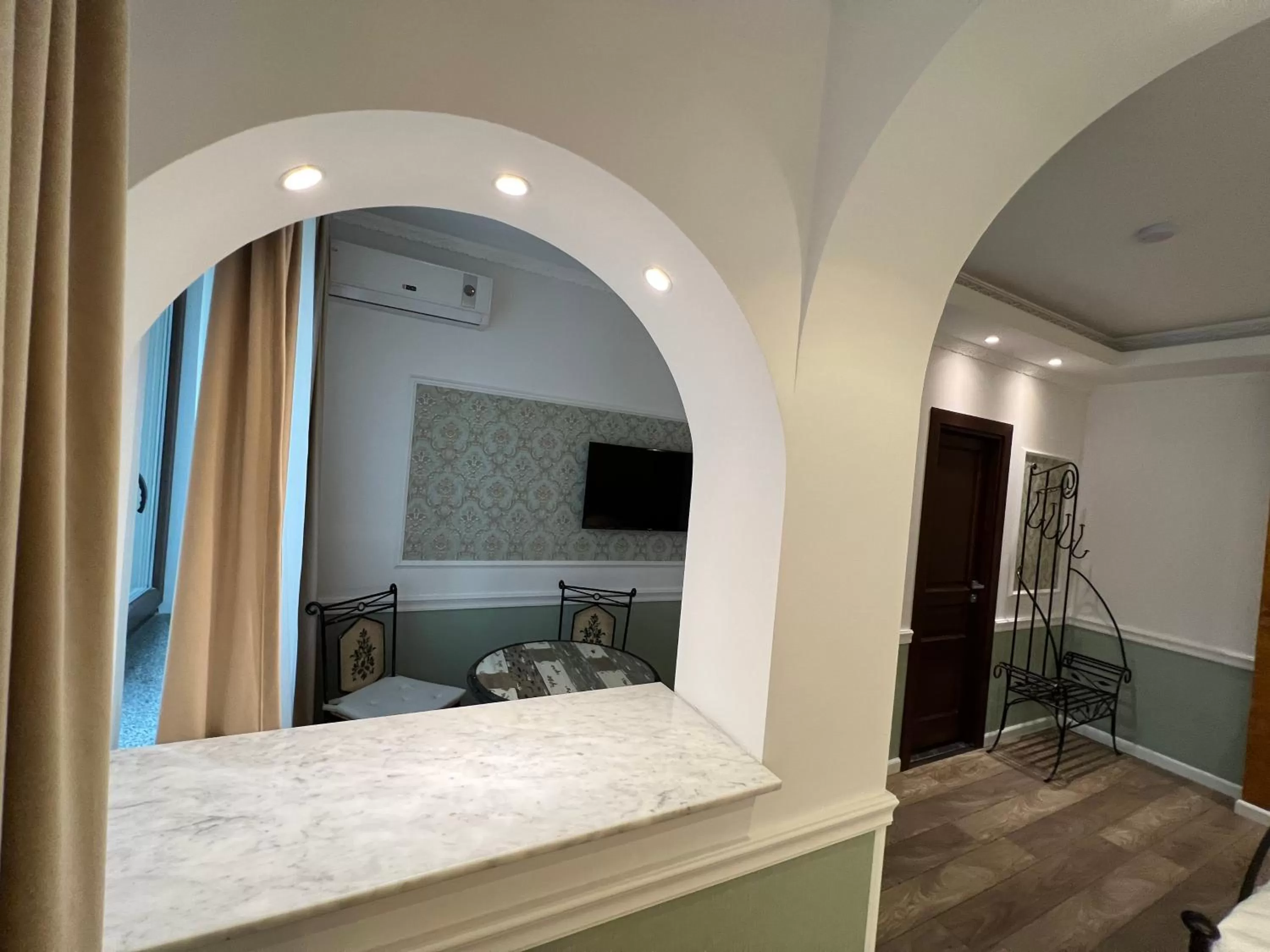 Photo of the whole room, Bed in Hotel Boutique Cathedral Plaza Residences room for rent downtown