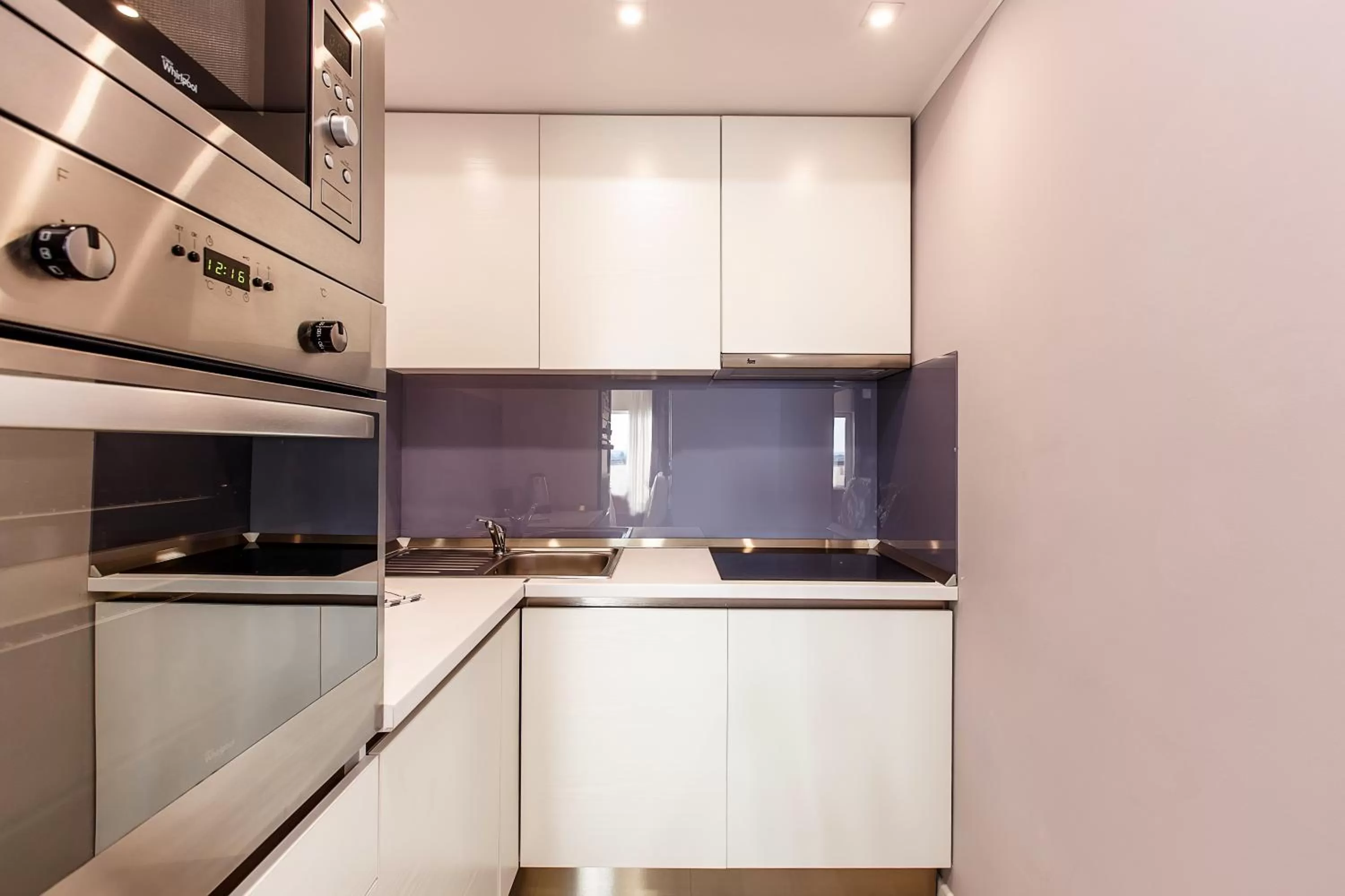 Kitchen or kitchenette in Mava Apartamente