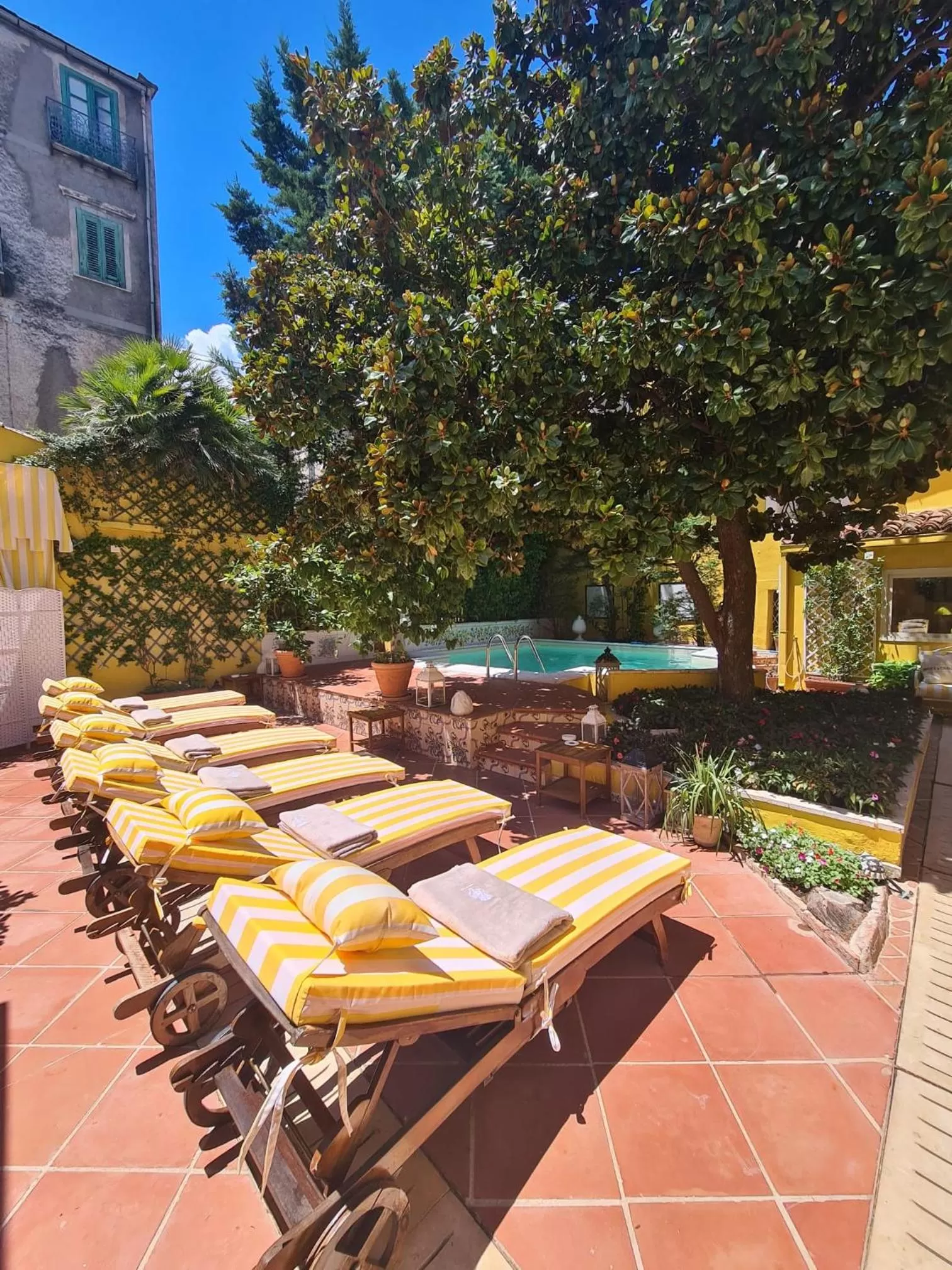 Spring in Palazzo Cherubini-Pools & Wellness