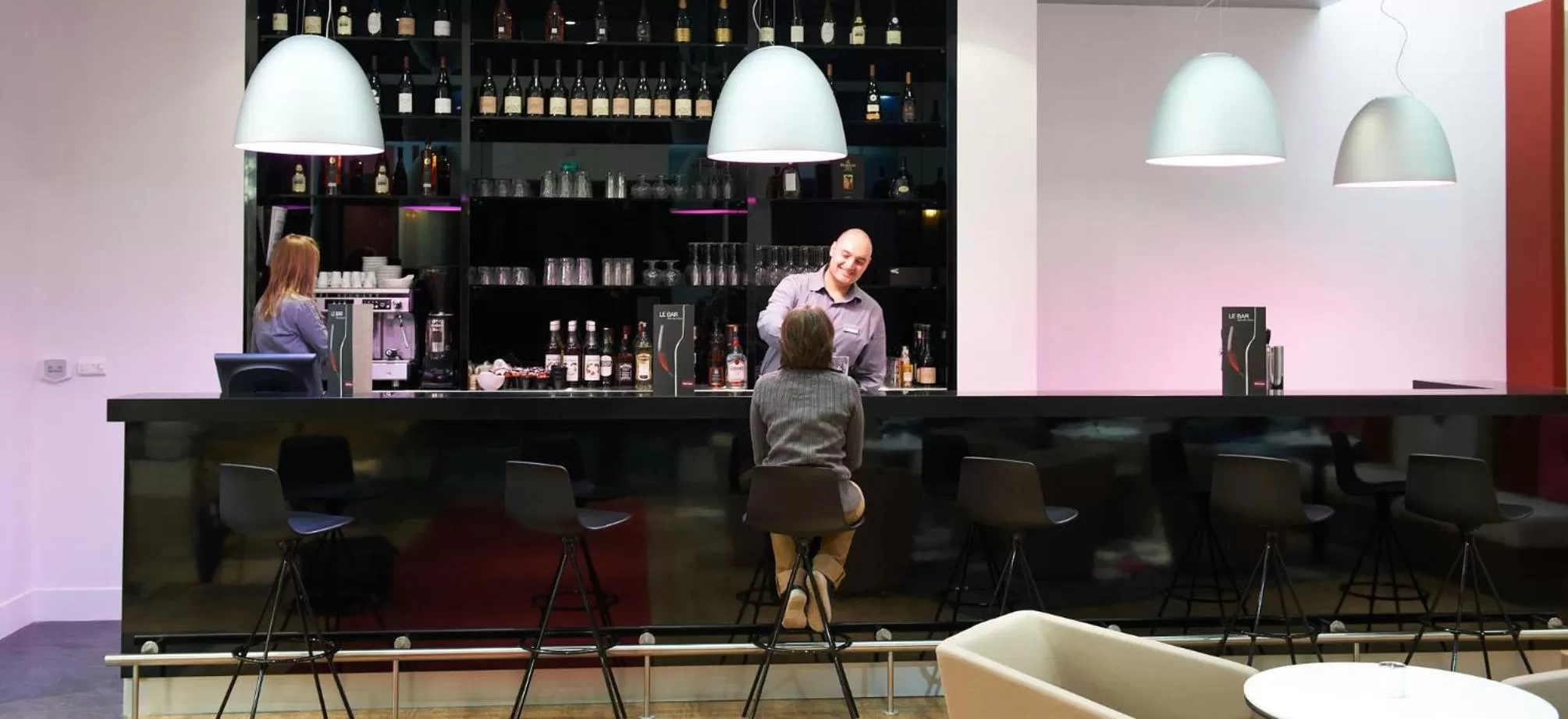 Lobby or reception in Mercure Cholet Centre