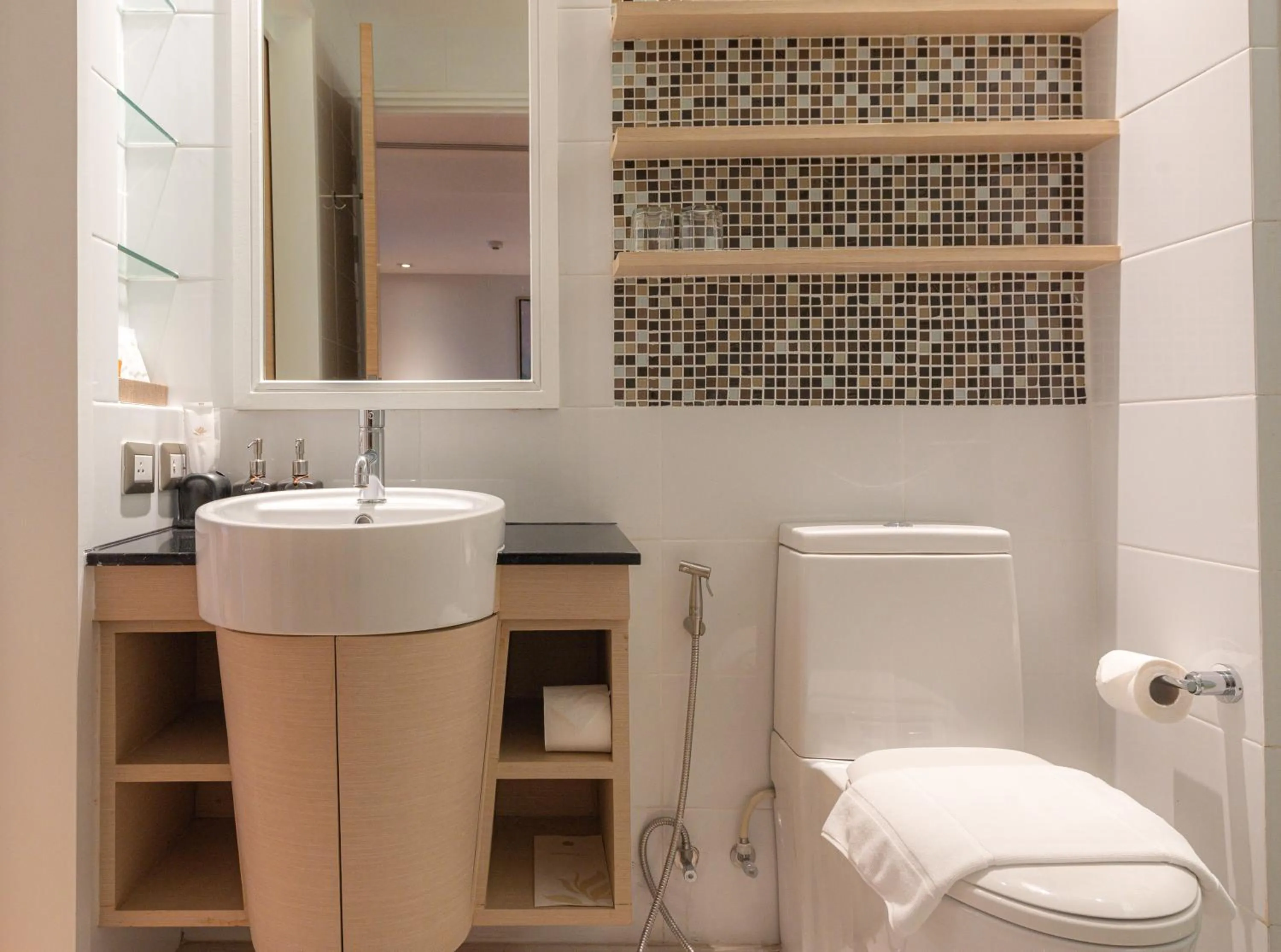 Bathroom in Summit Windmill Golf Suite Hotel at Suvarnabhumi