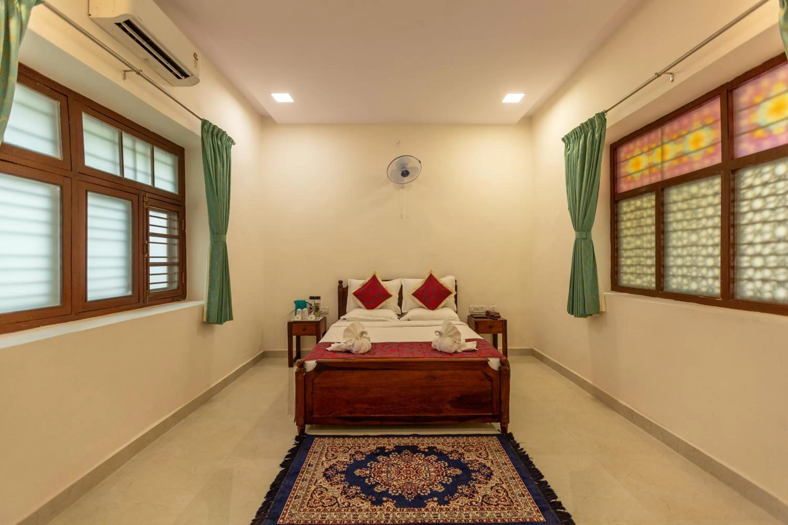 KSTDC Hotel Mayura Adilshahi Bijapur