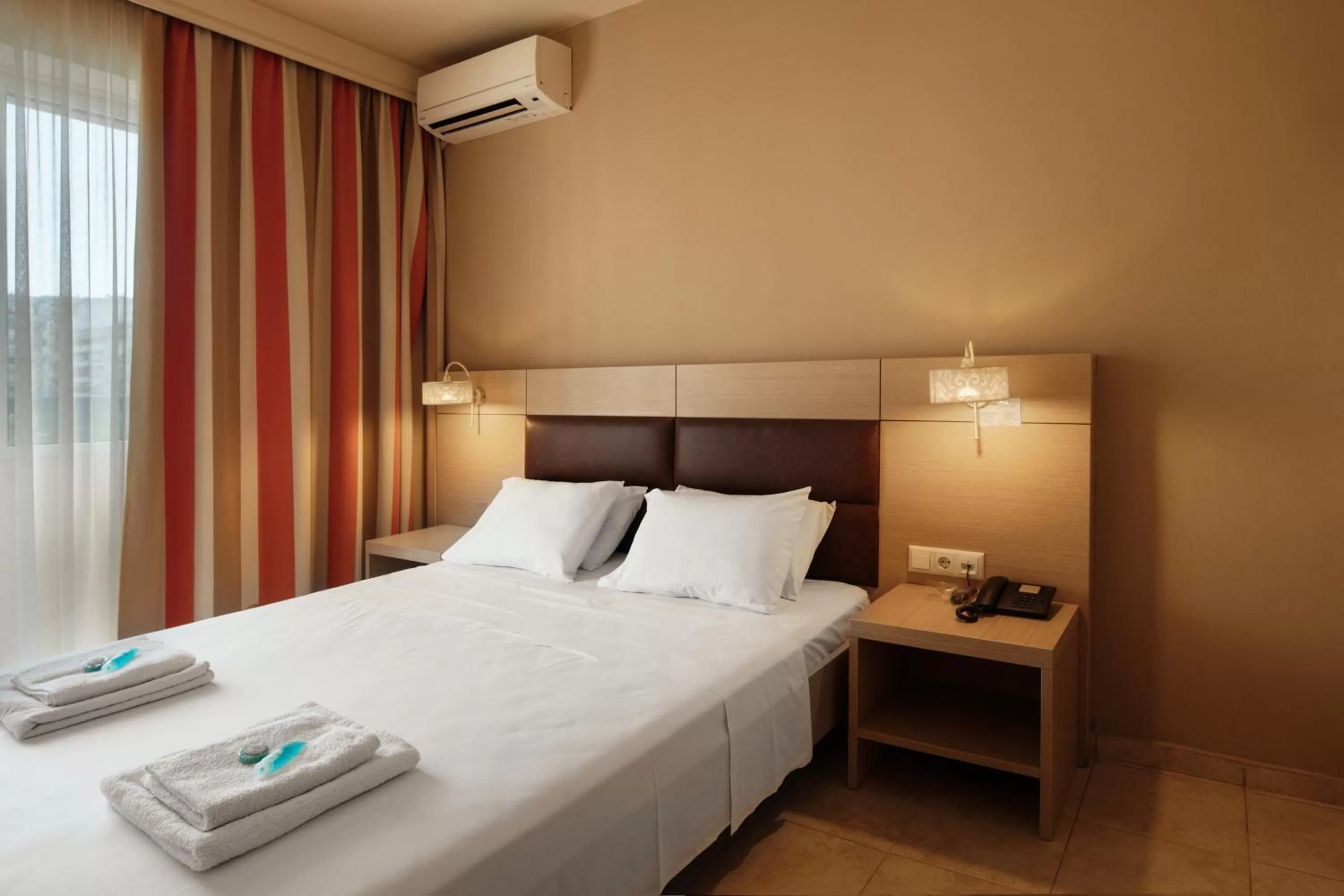 Bedroom, Bed in Esperia