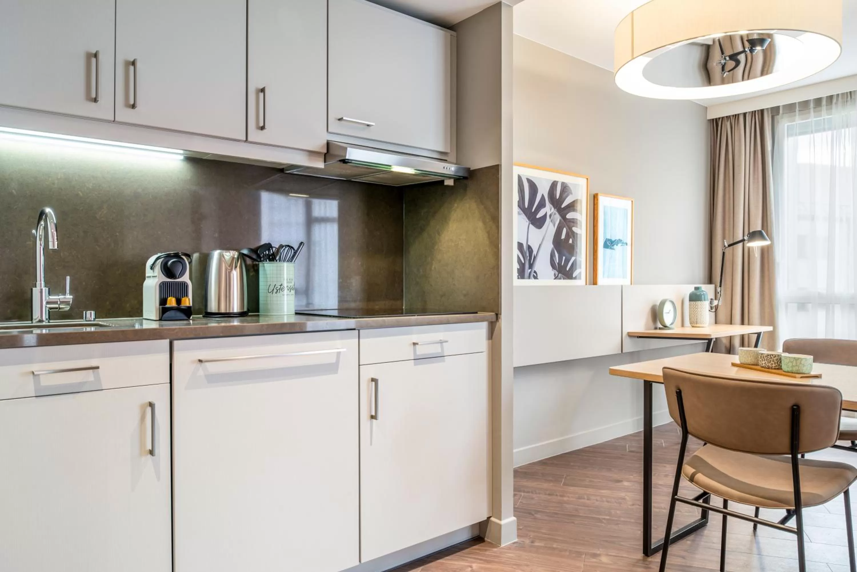 Kitchen or kitchenette in Aparthotel Adagio Paris Nation