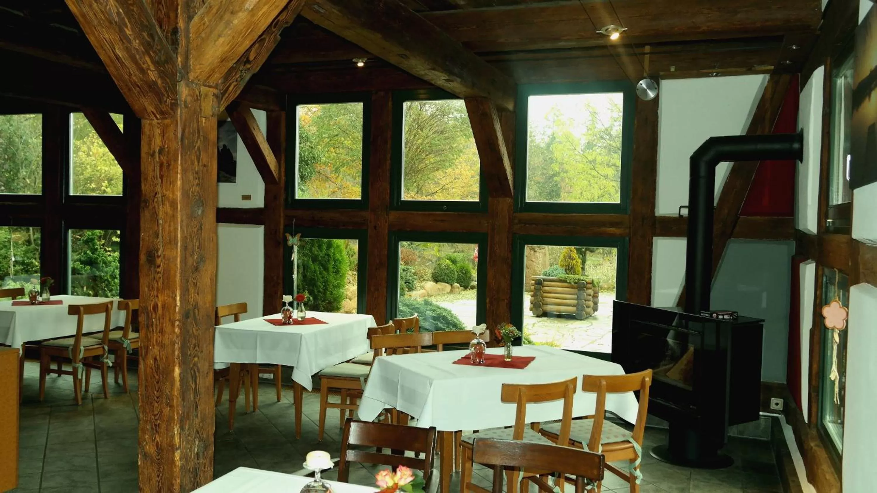 Restaurant/Places to Eat in Landhaus Tonmühle
