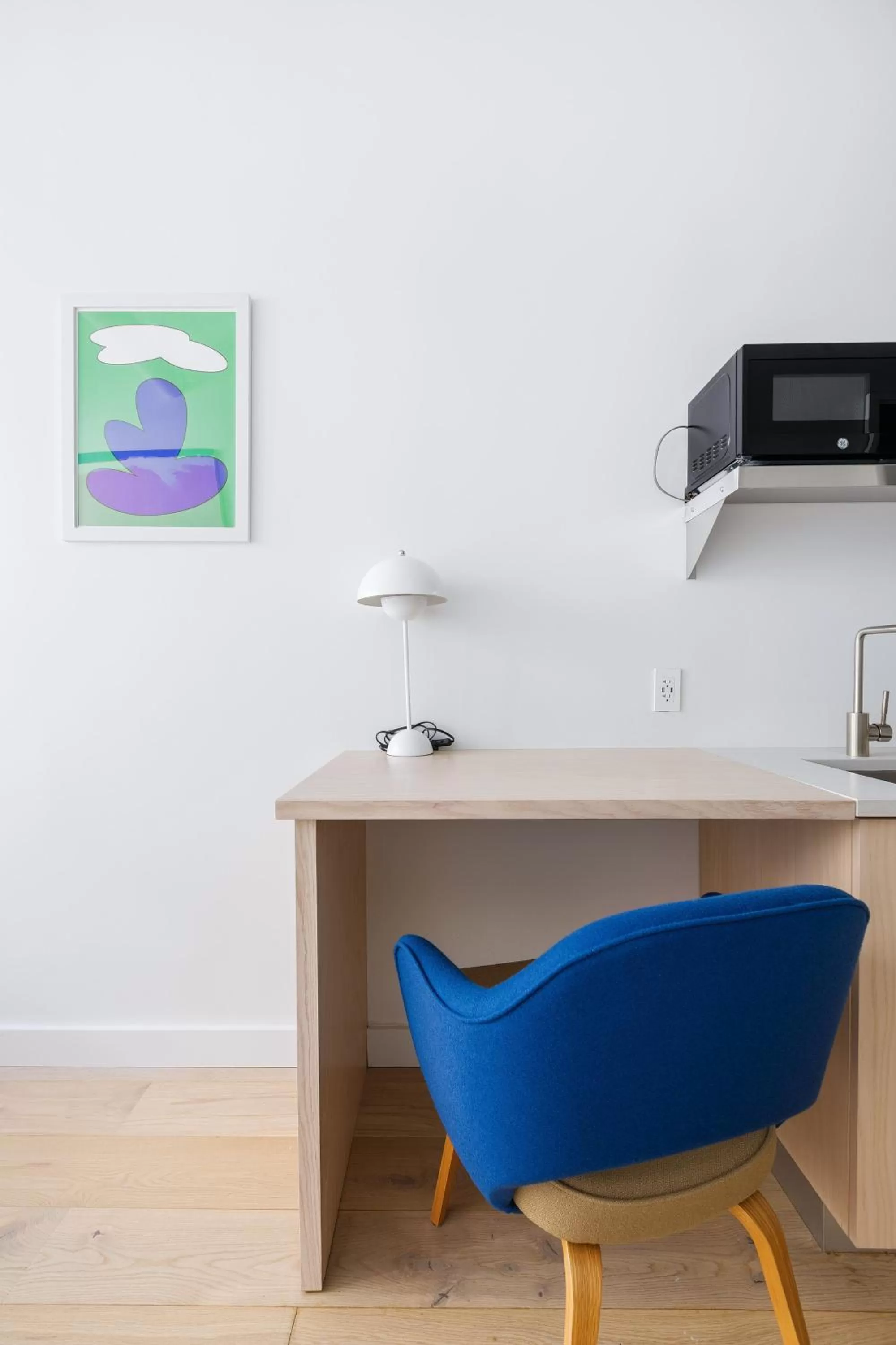 Kitchen or kitchenette in Placemakr Wall Street