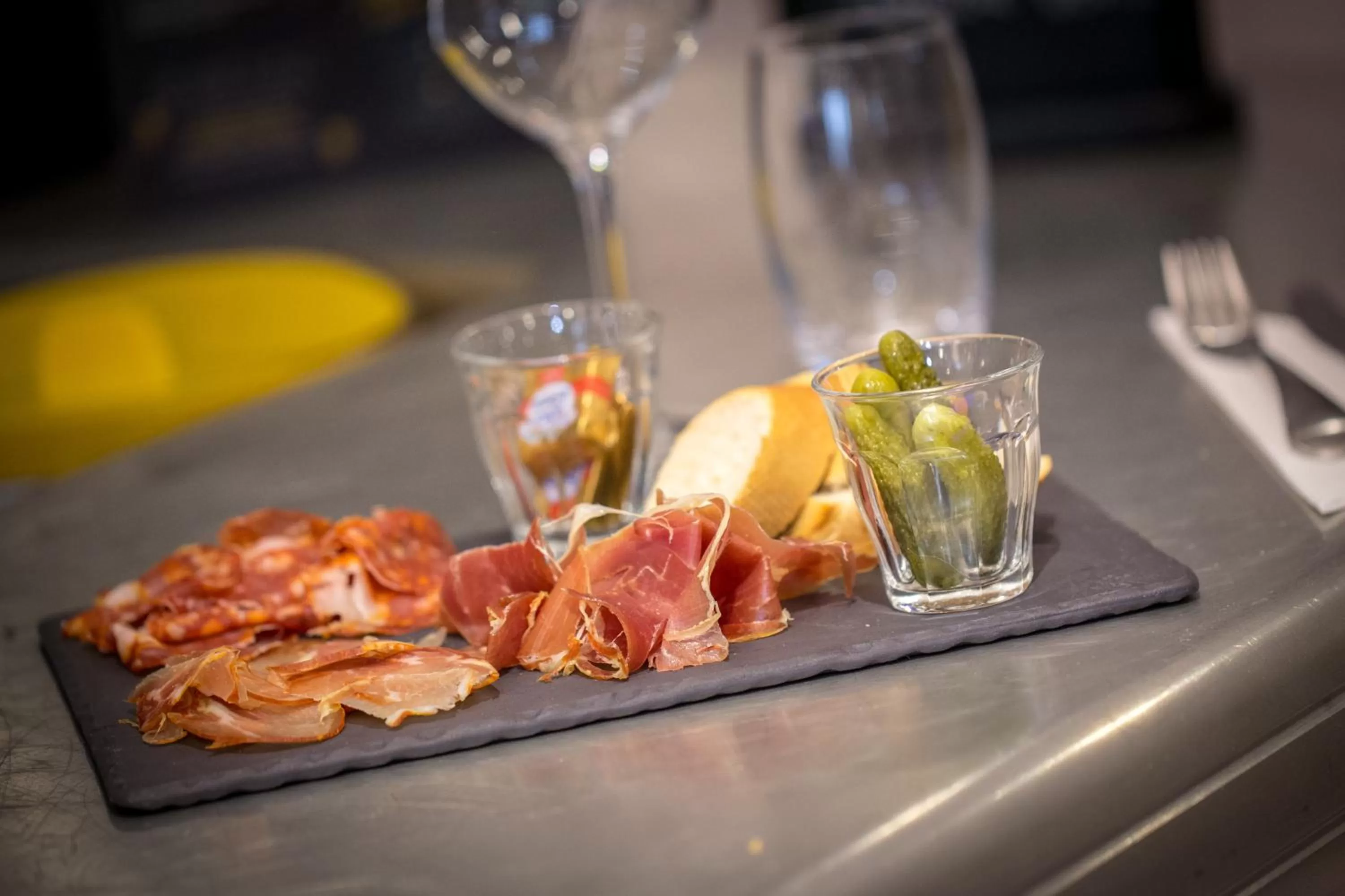 Restaurant/places to eat in Campanile Dijon Centre - Gare