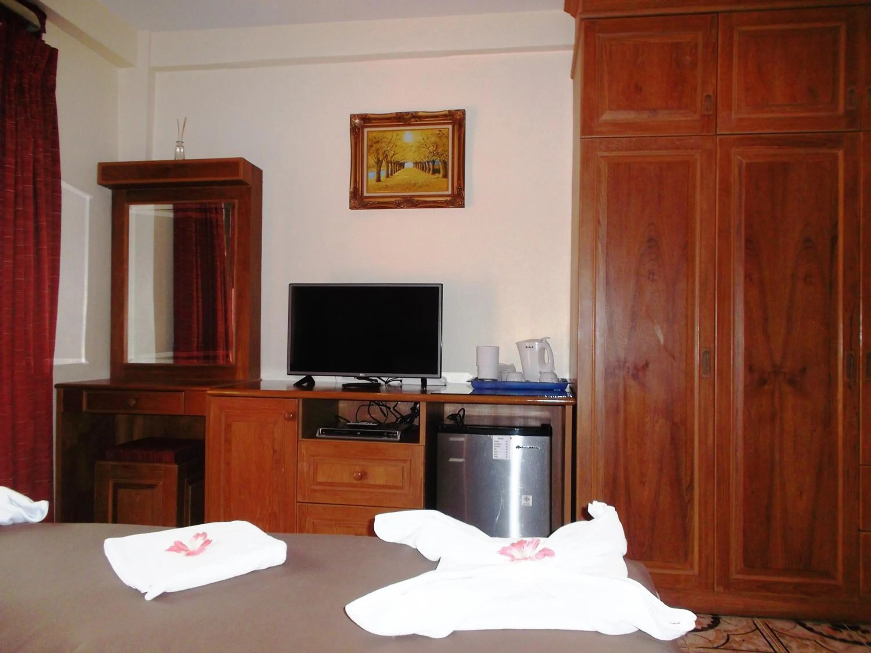 Decorative detail, Bed in Chaiyapoon Inn