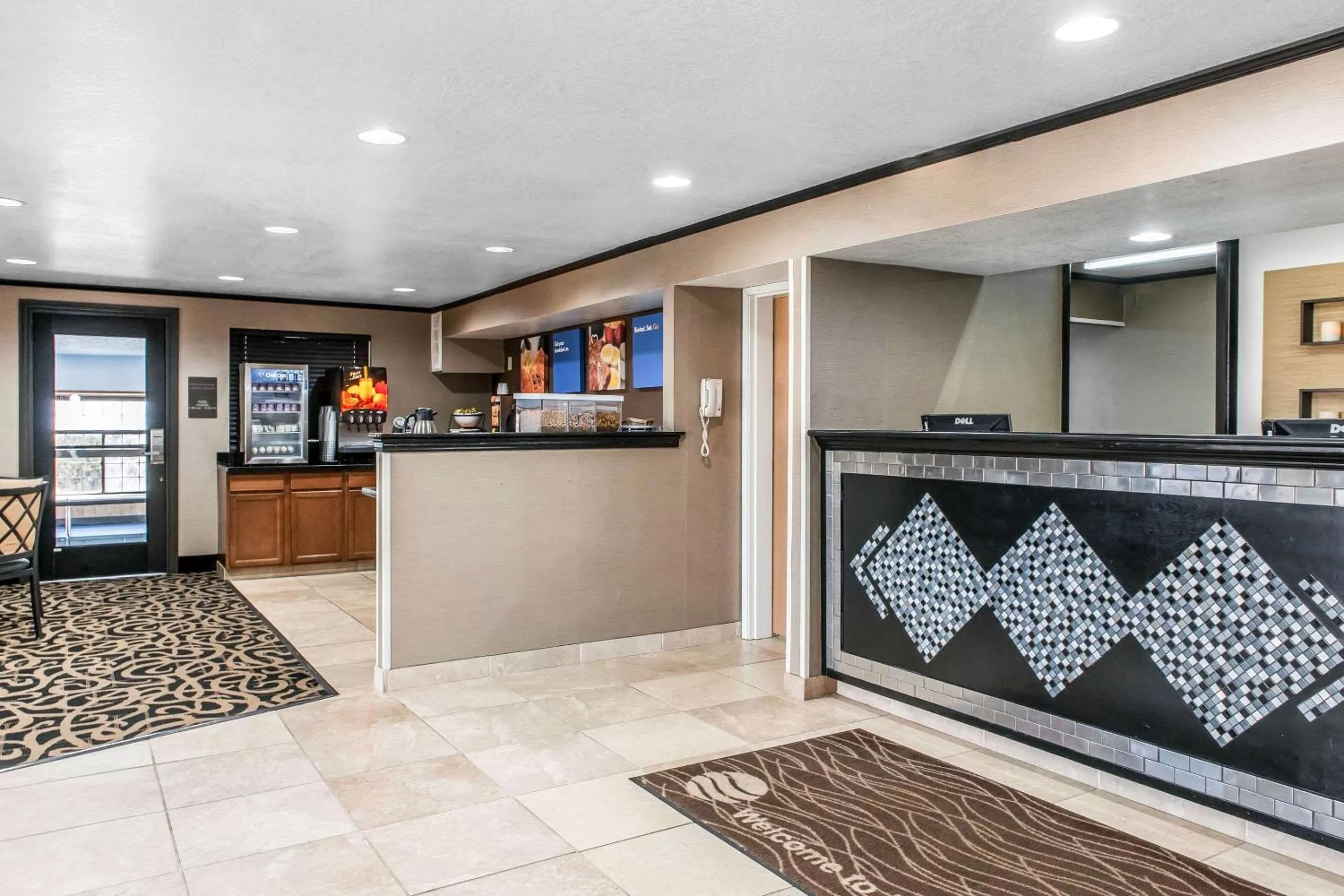 Lobby or reception in Quality Inn Defiance