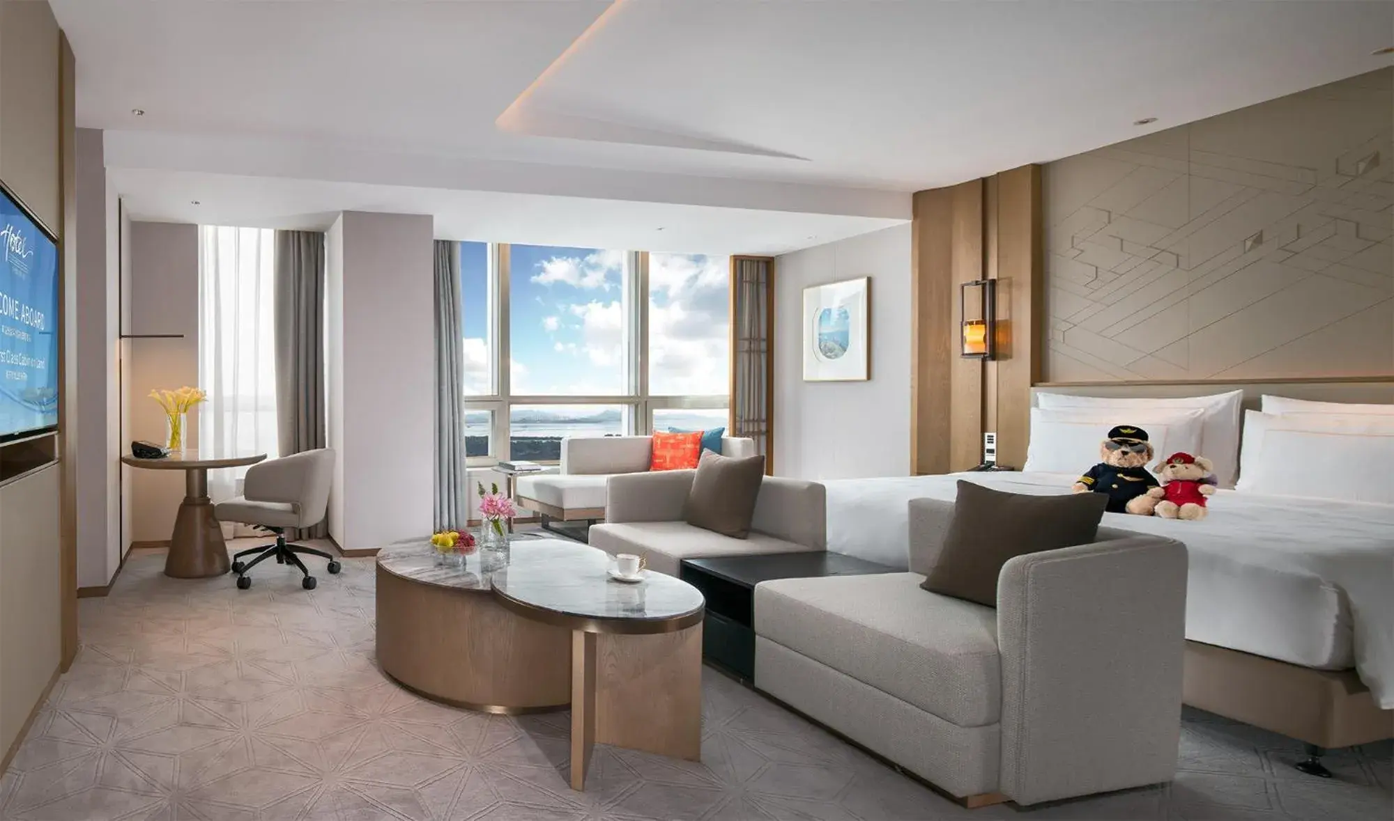 Executive Double Room with View in Shenzhenair International Hotel Executive Double Room with View in Shenzhenair International Hotel