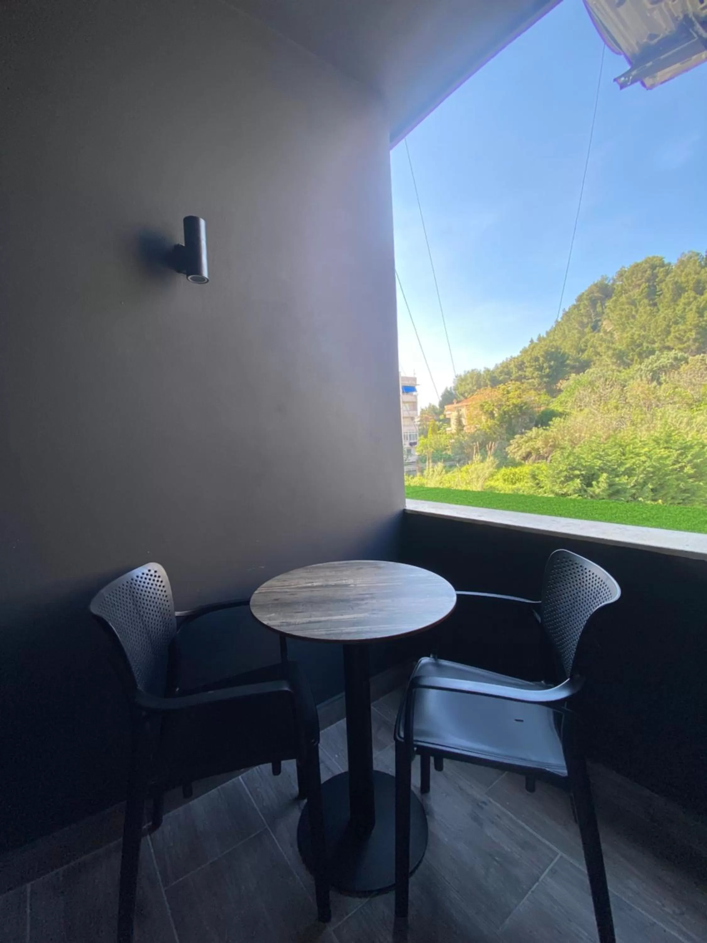 Property building in Peaky Hotel