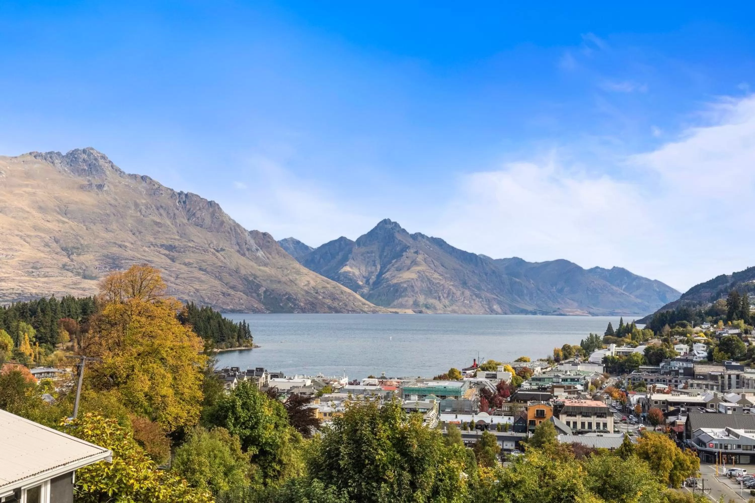 Queenstown House Bed & Breakfast and Apartments