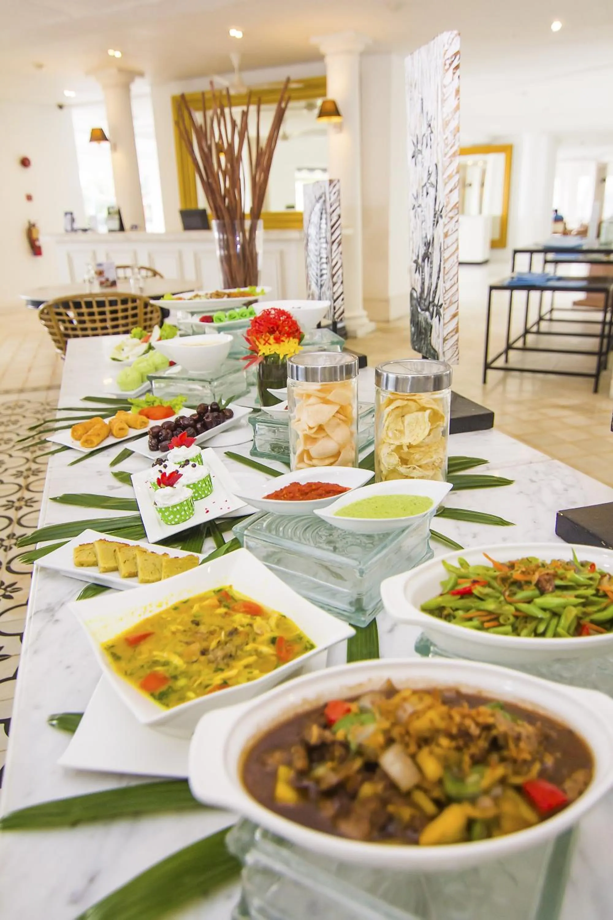 Restaurant/places to eat in Nongsa Point Marina