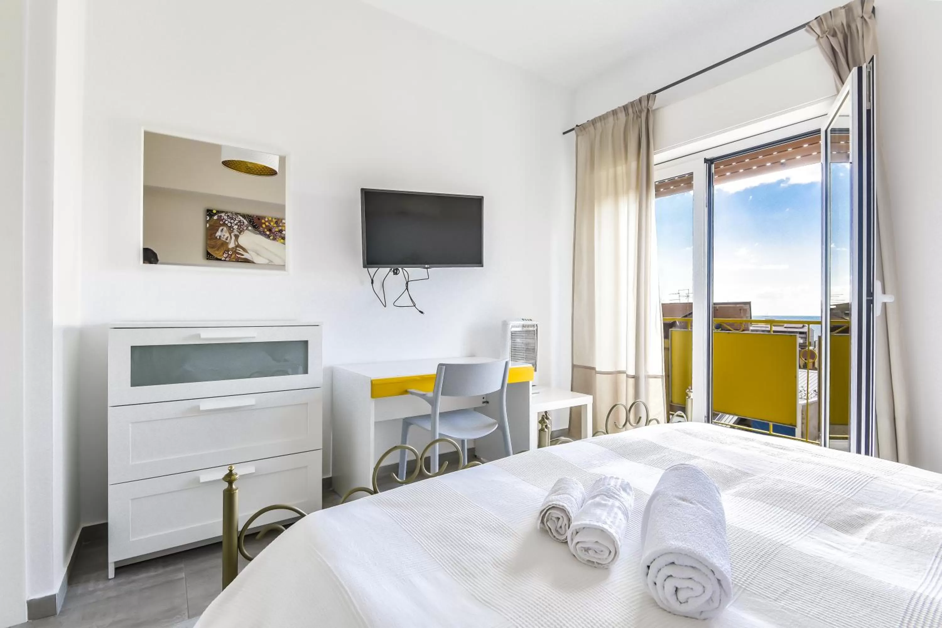 Bed in Aurora Residence