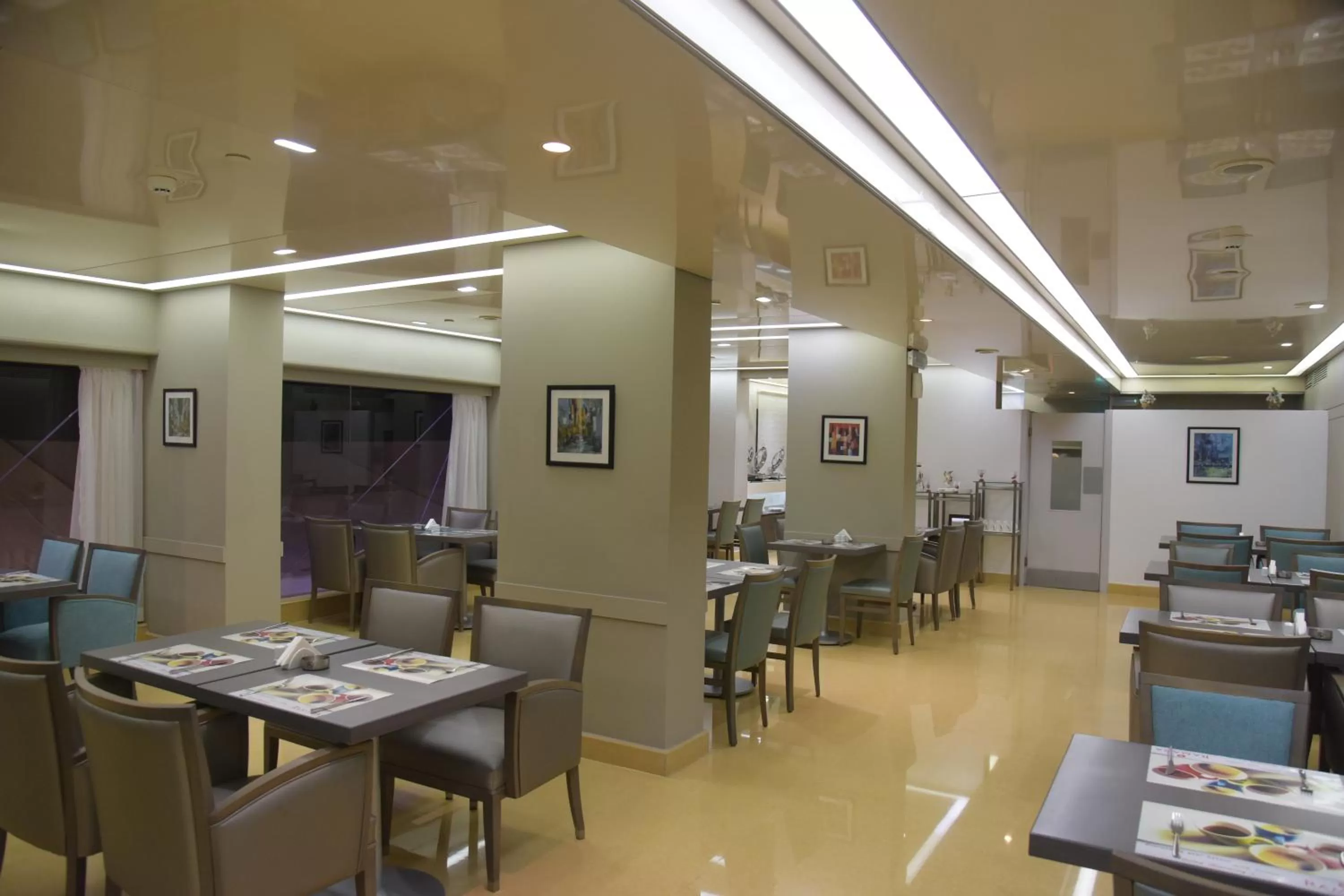 Restaurant/places to eat in Ramada by Wyndham Downtown Beirut
