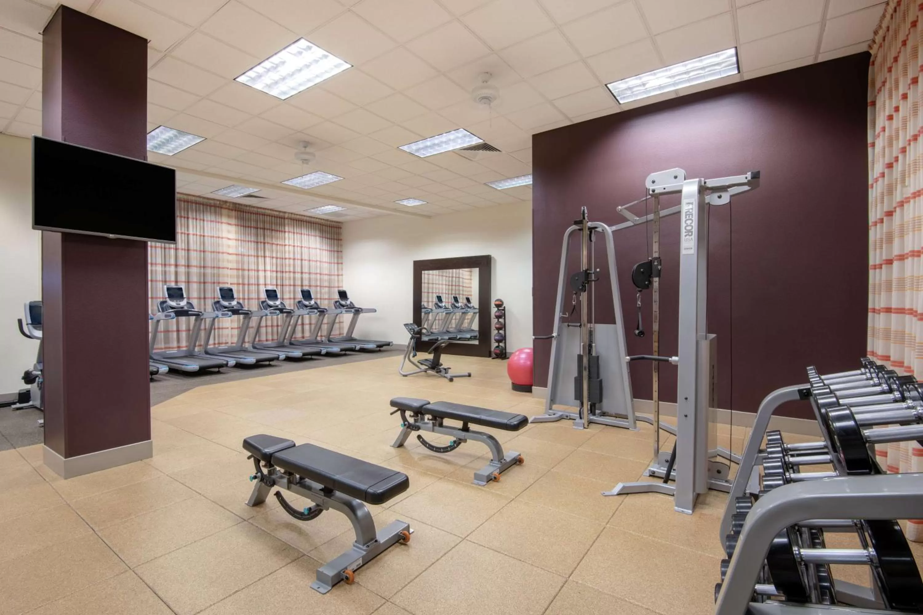 Fitness centre/facilities in Embassy Suites Northwest Arkansas - Hotel, Spa & Convention Center