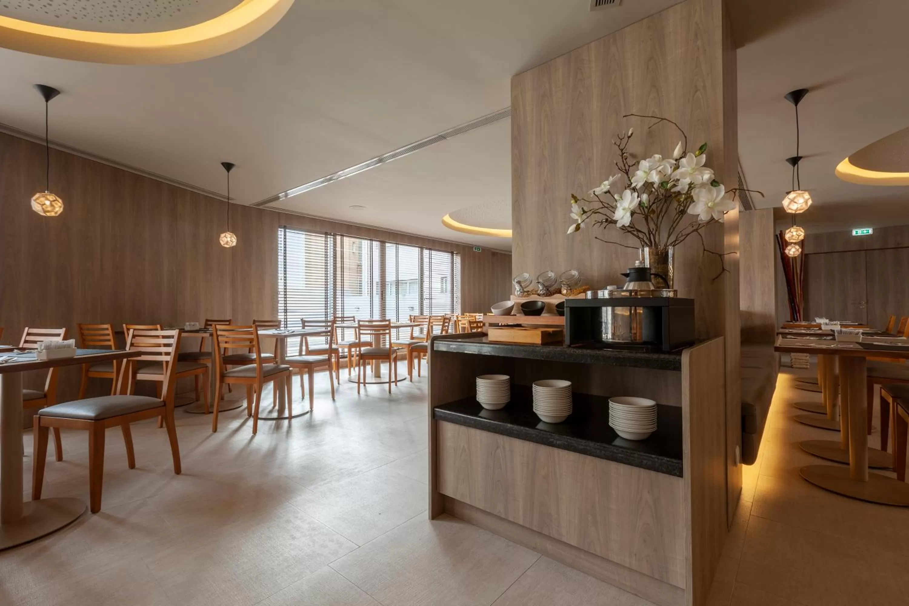 Buffet breakfast in Portus Cale Hotel