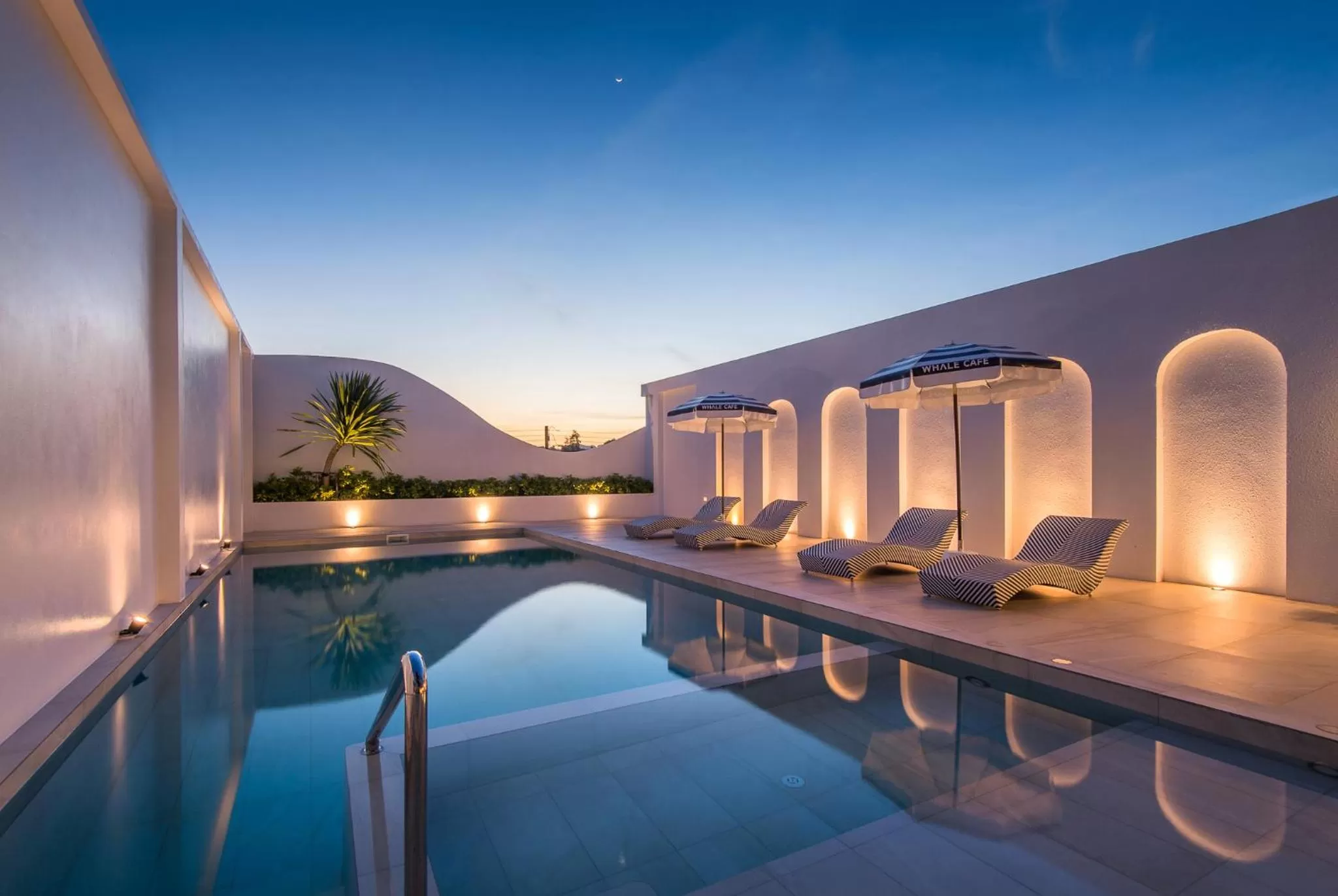 Swimming pool in Sleep Whale Hotel