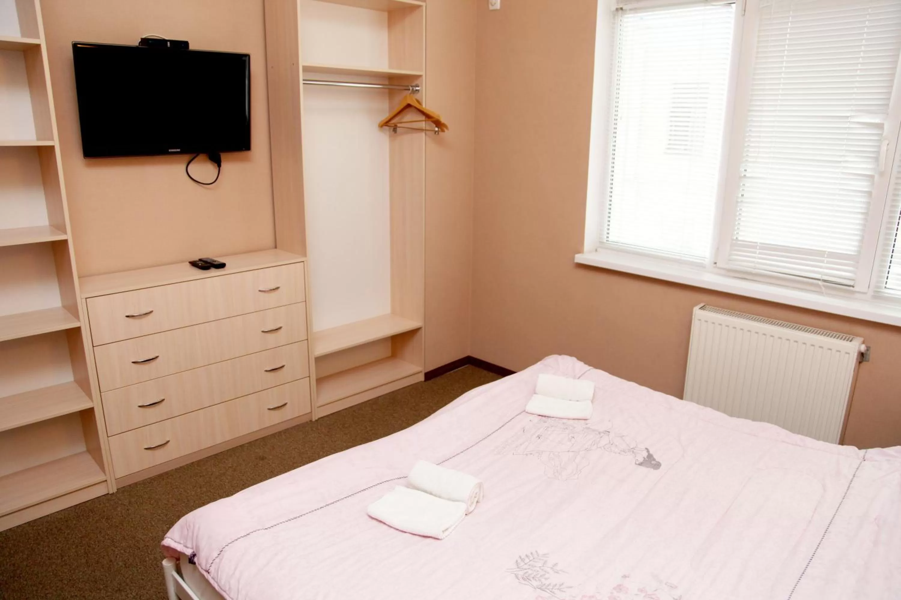 Bedroom, Bed in irisHotels