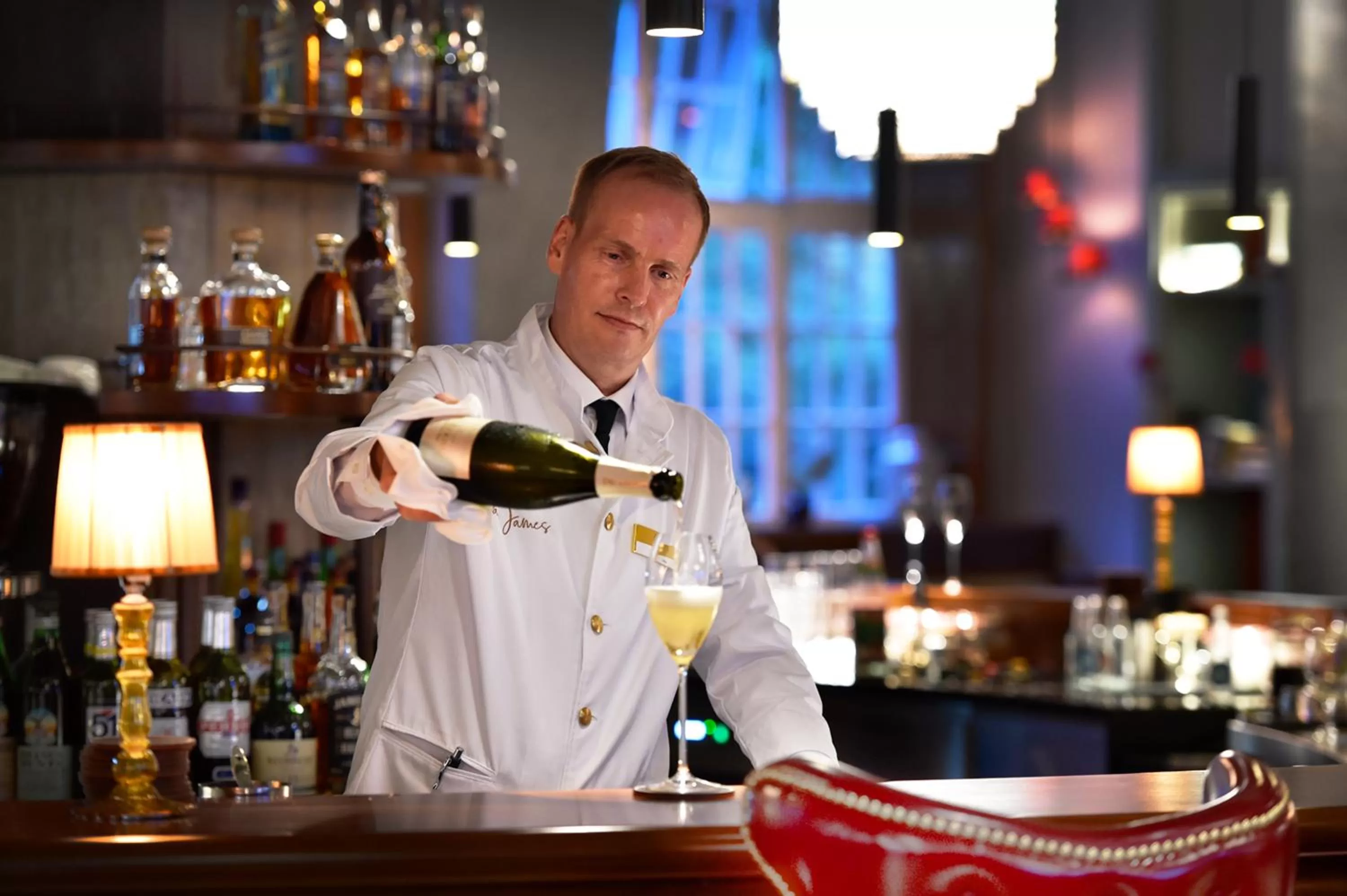 Restaurant/places to eat in Das James