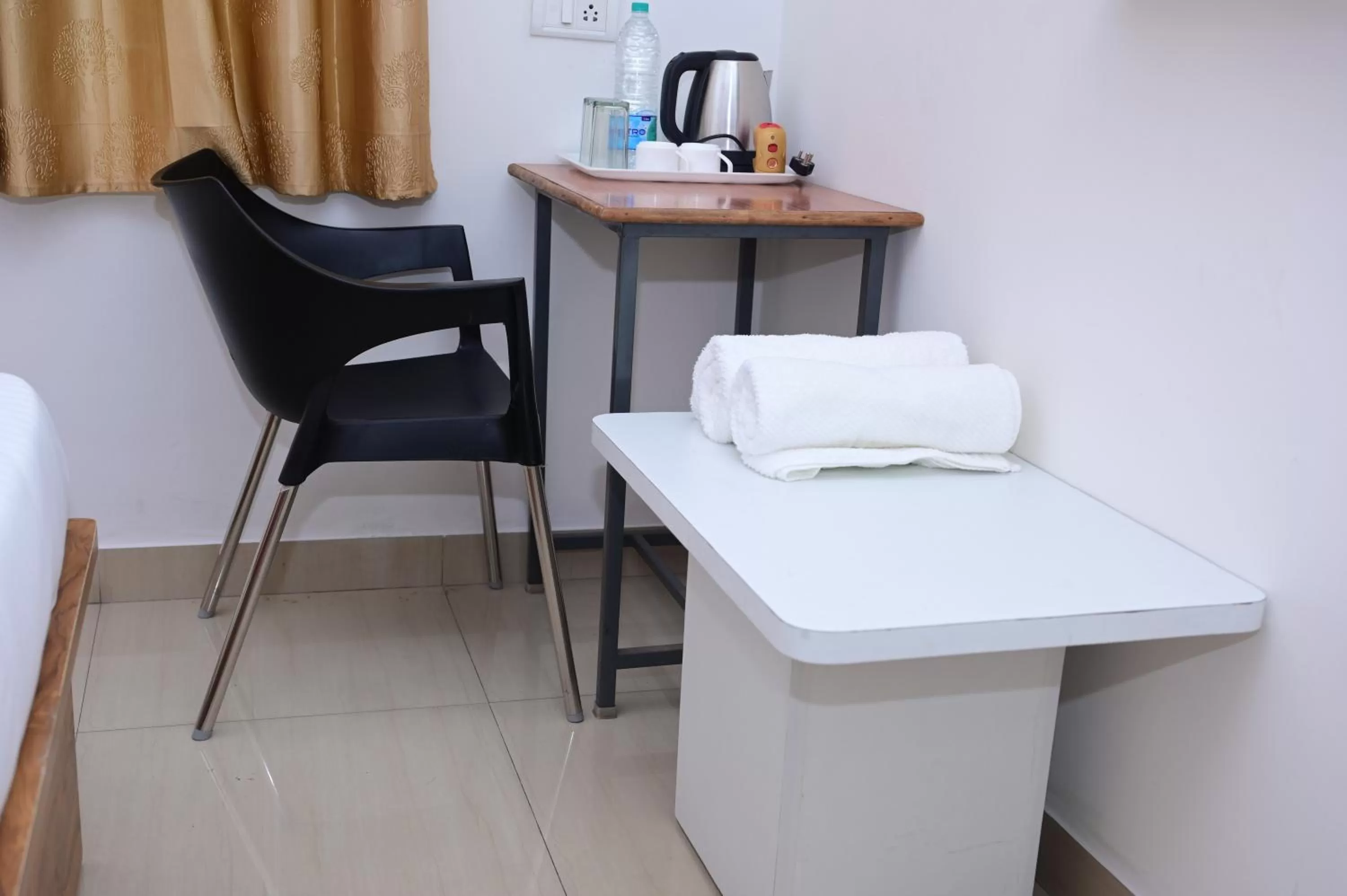 Coffee/tea facilities in Hotel Stay Shine