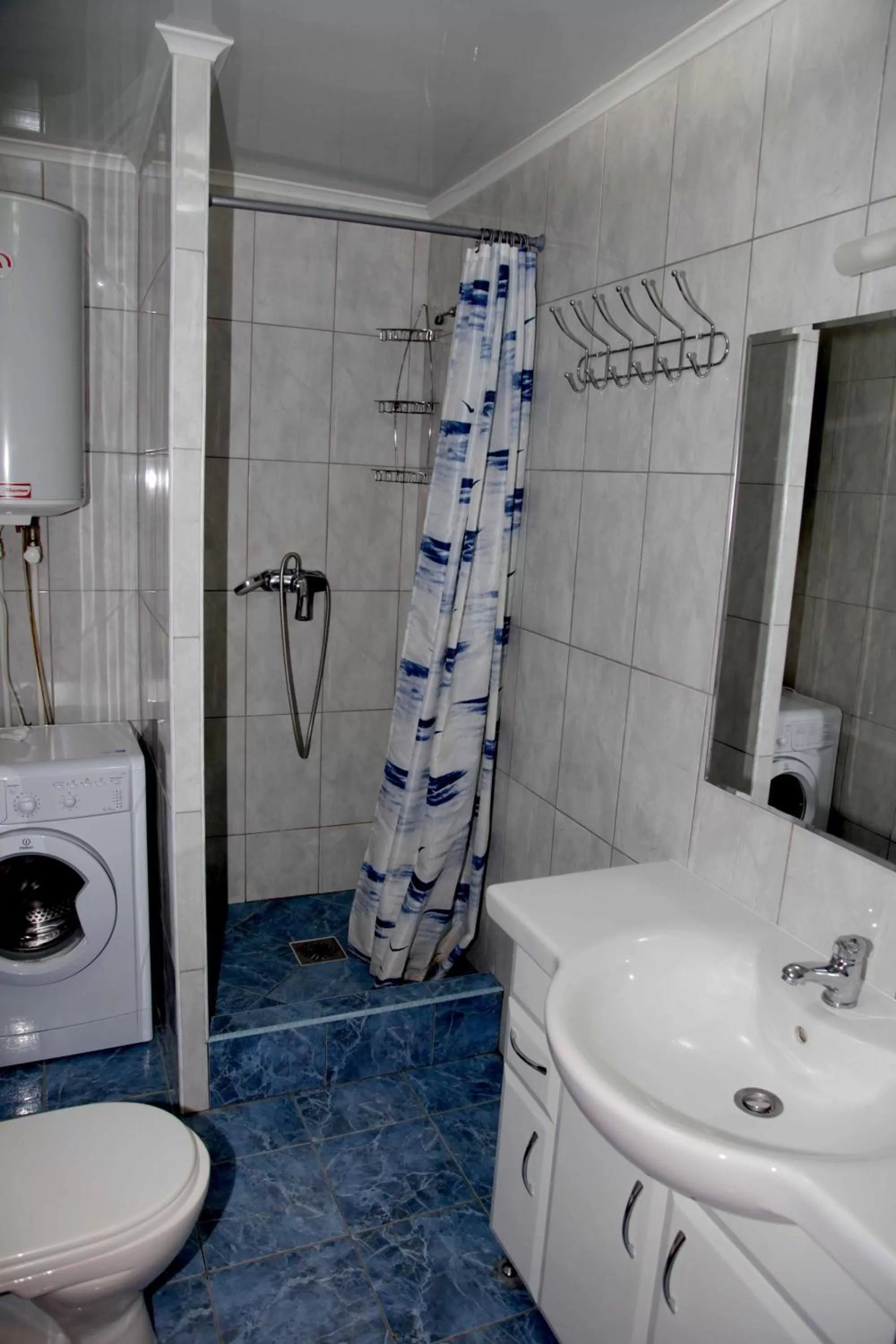 Shower, Bathroom in irisHotels