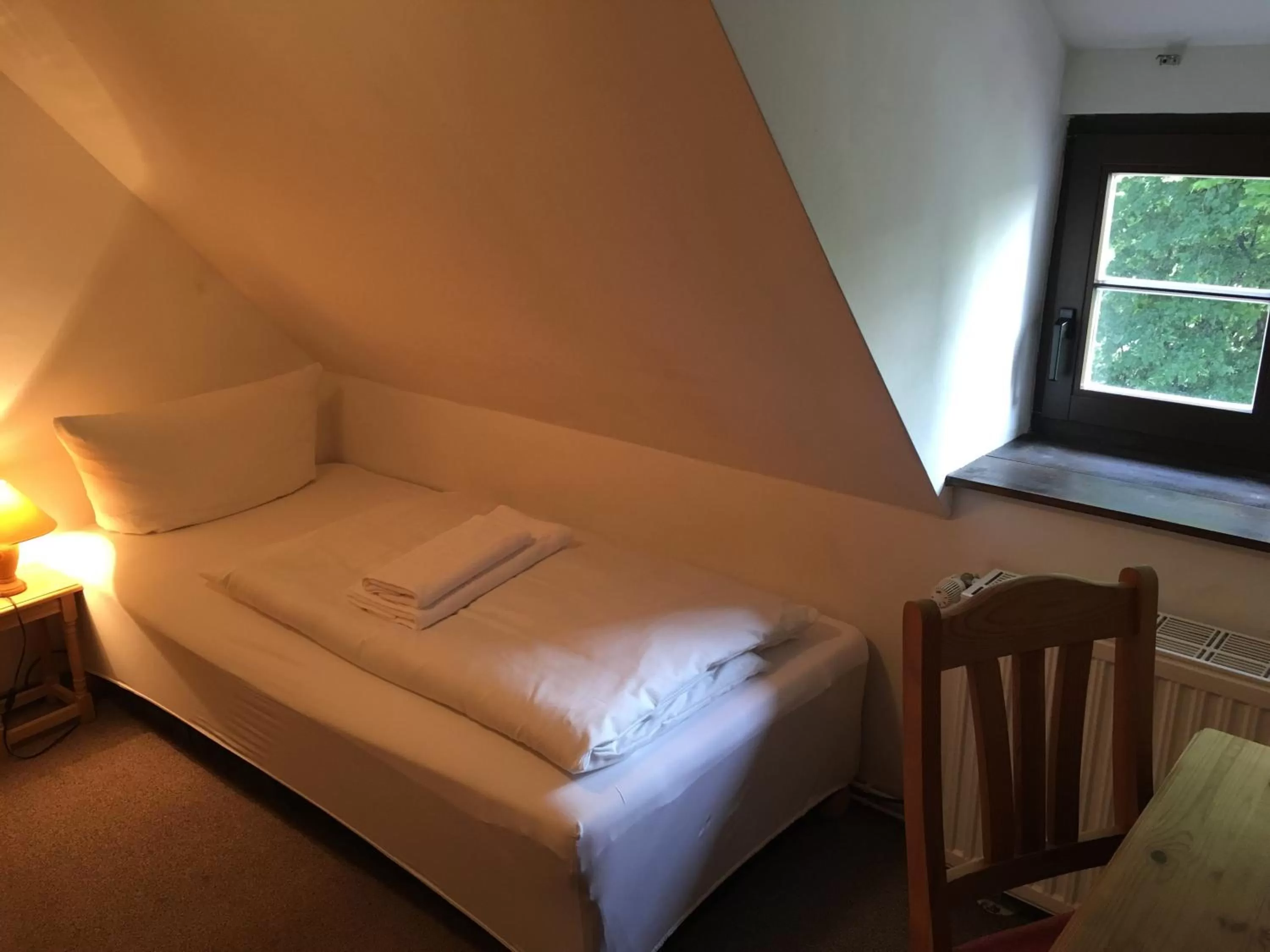 Bedroom, Bed in Kloster Hedersleben