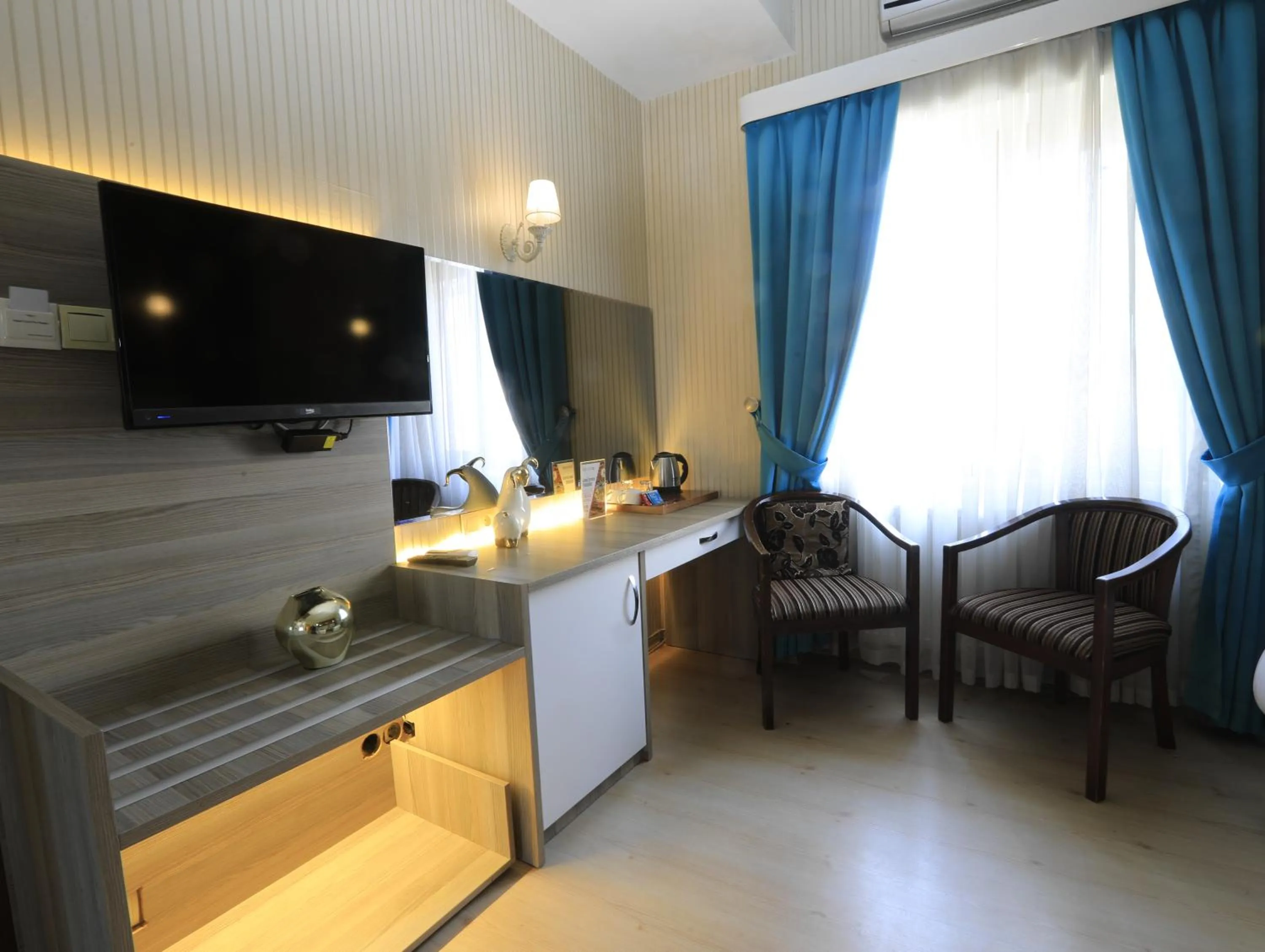 TV and multimedia in Nil Hotel İstanbul City Center