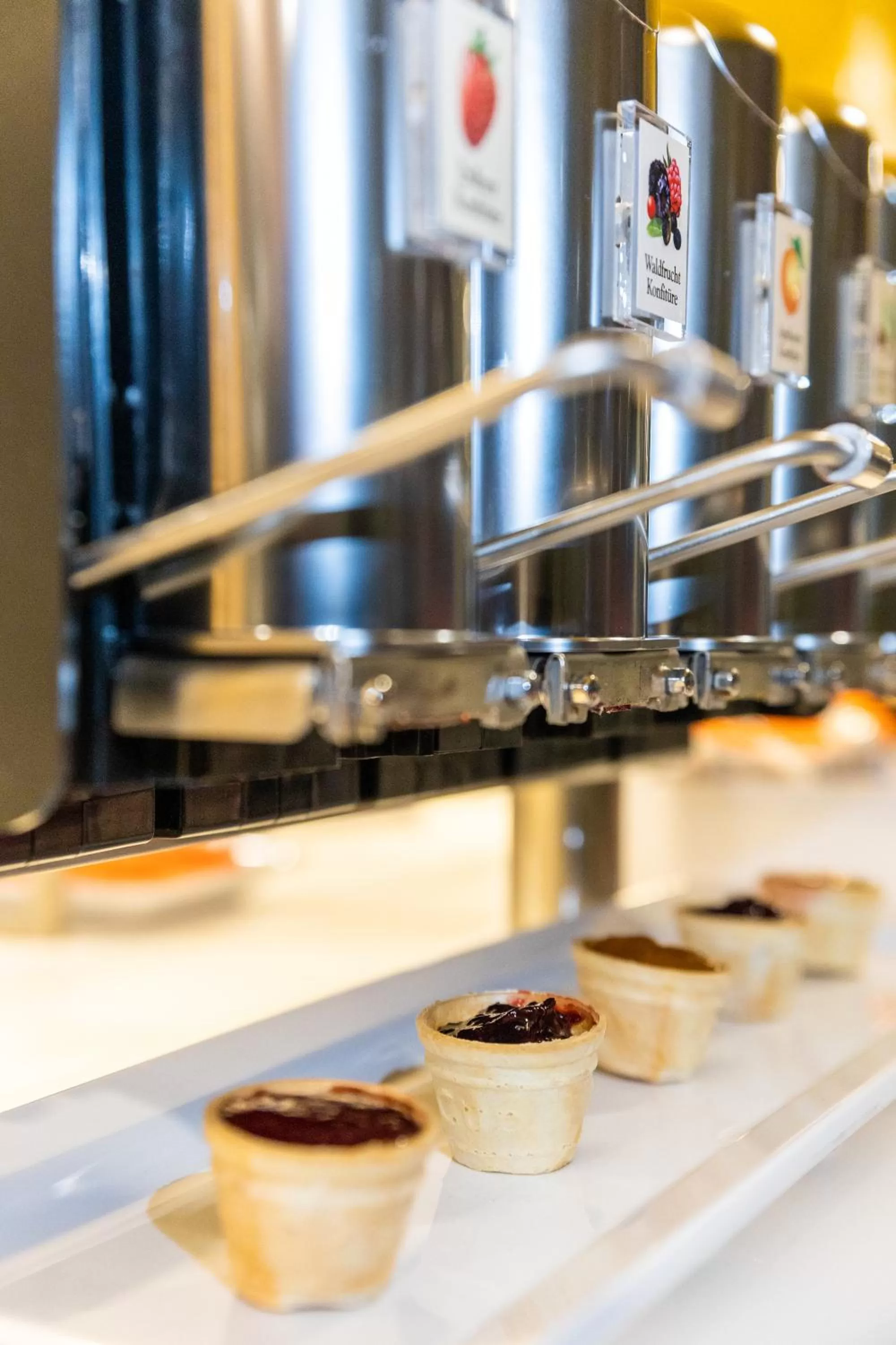 Breakfast in Prize by Radisson, Bonn City