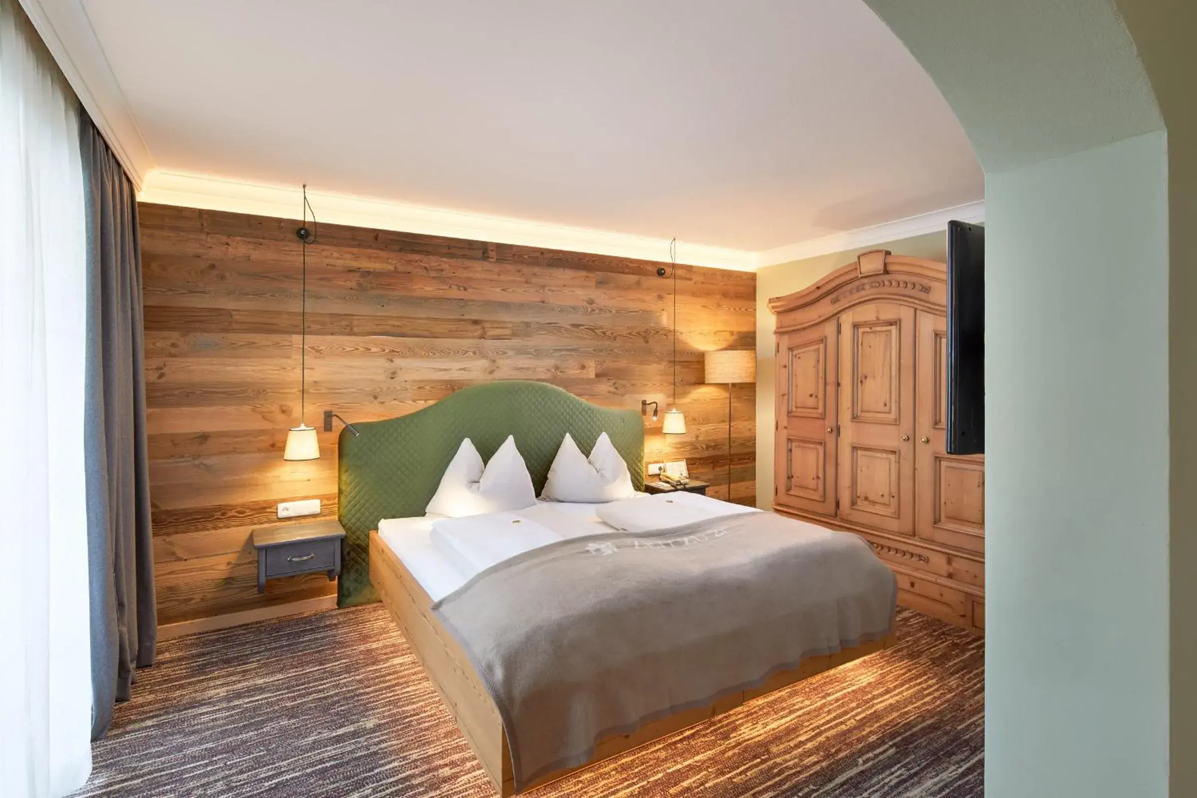 Suite with Sauna in Romantikhotel Zell am See Suite with Sauna in Romantikhotel Zell am See