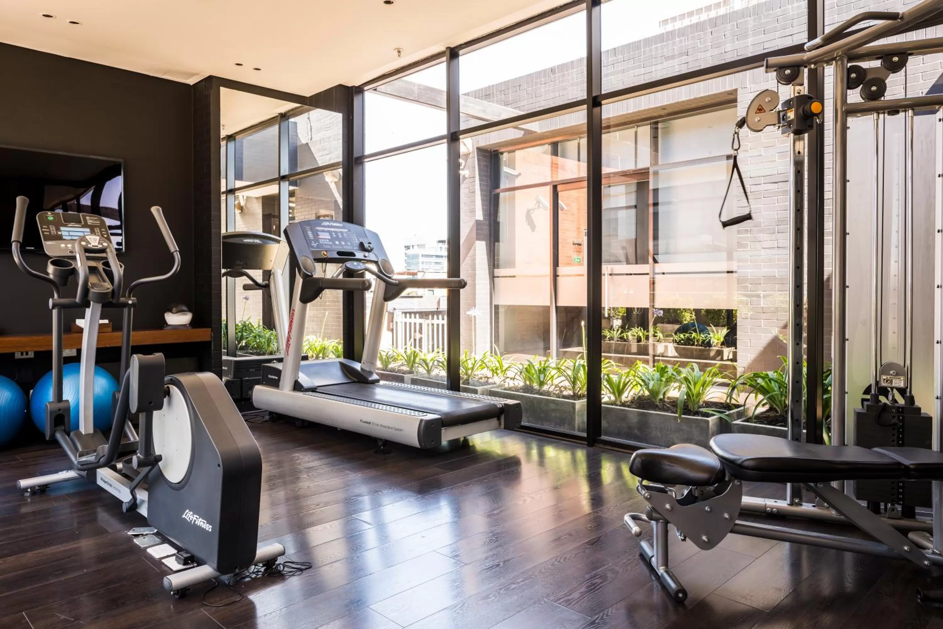 Fitness centre/facilities in Hotel Chico 97 By OxoHotel