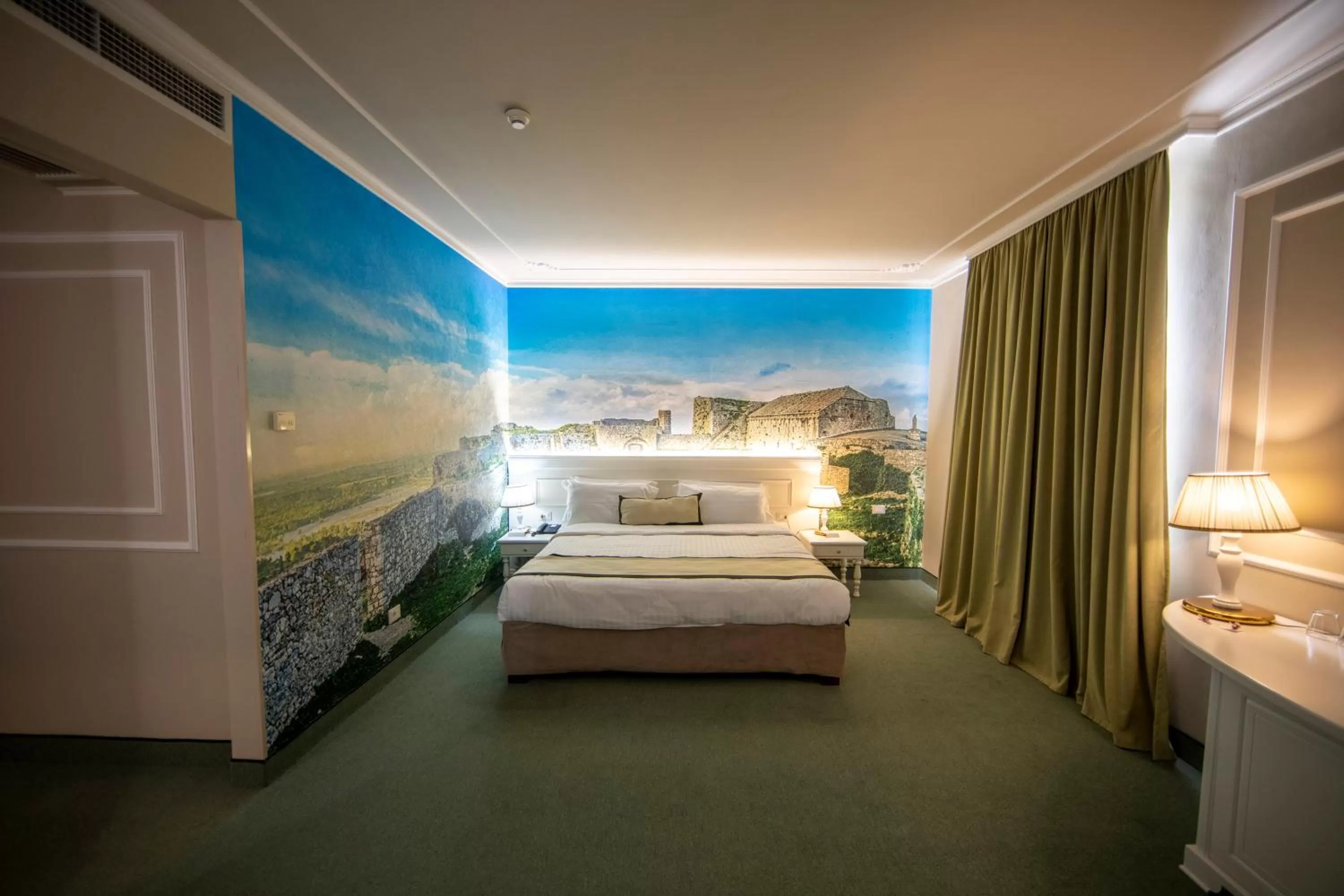 Bed in Adriatik Hotel, BW Premier Collection