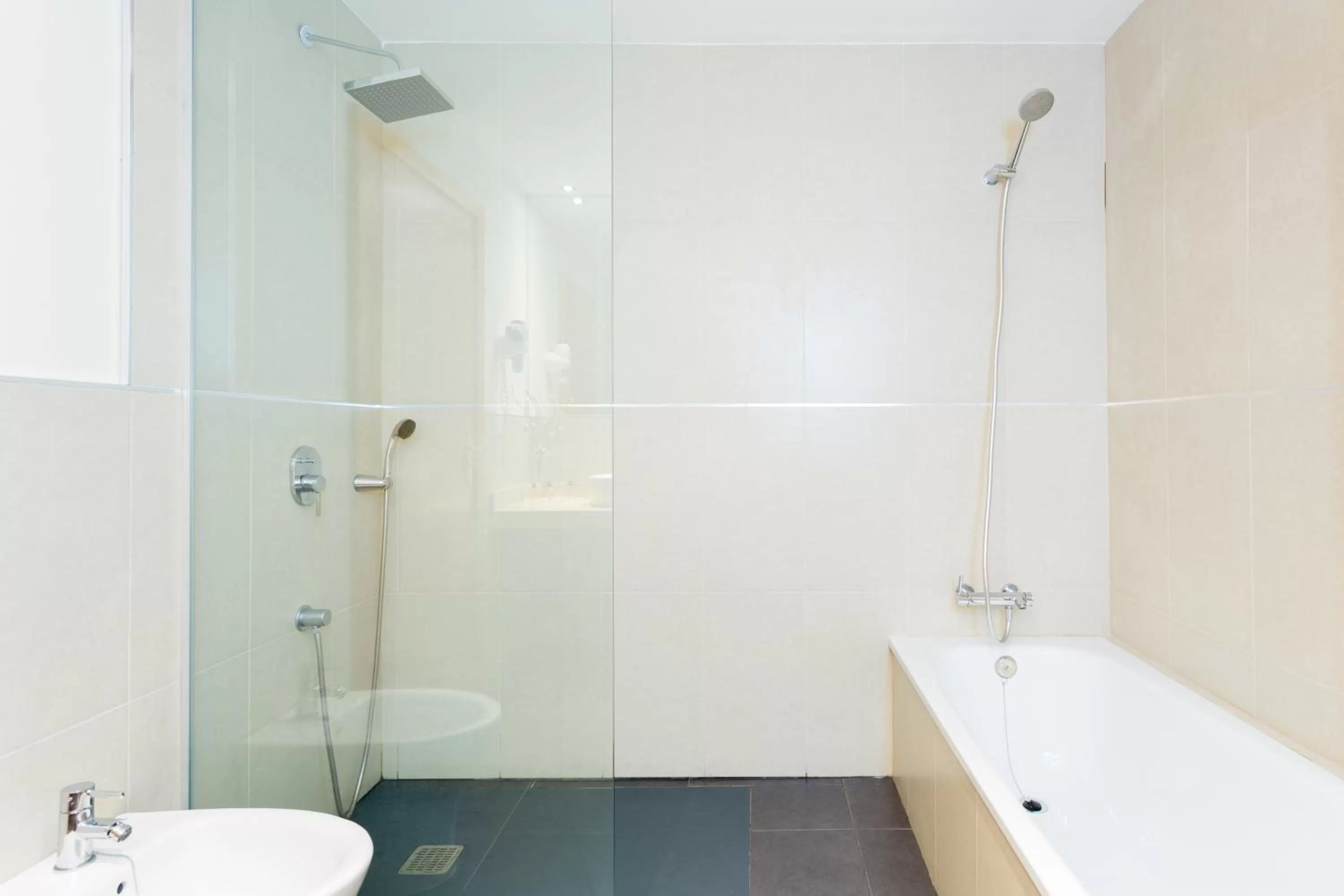 Toilet in Hotel Colon Rambla