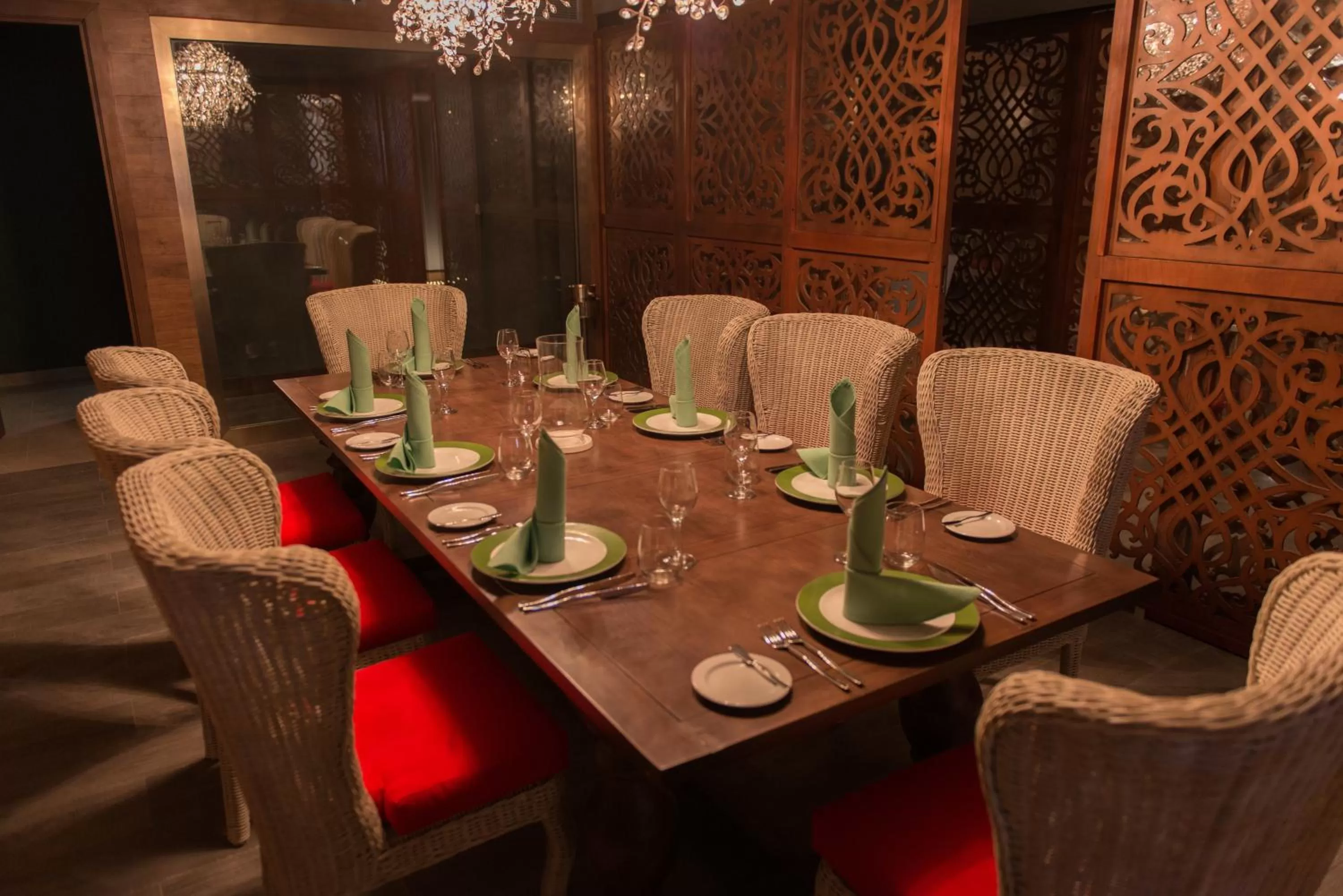 Restaurant/places to eat in Royalton Riviera Cancun, An Autograph Collection All-Inclusive Resort & Casino