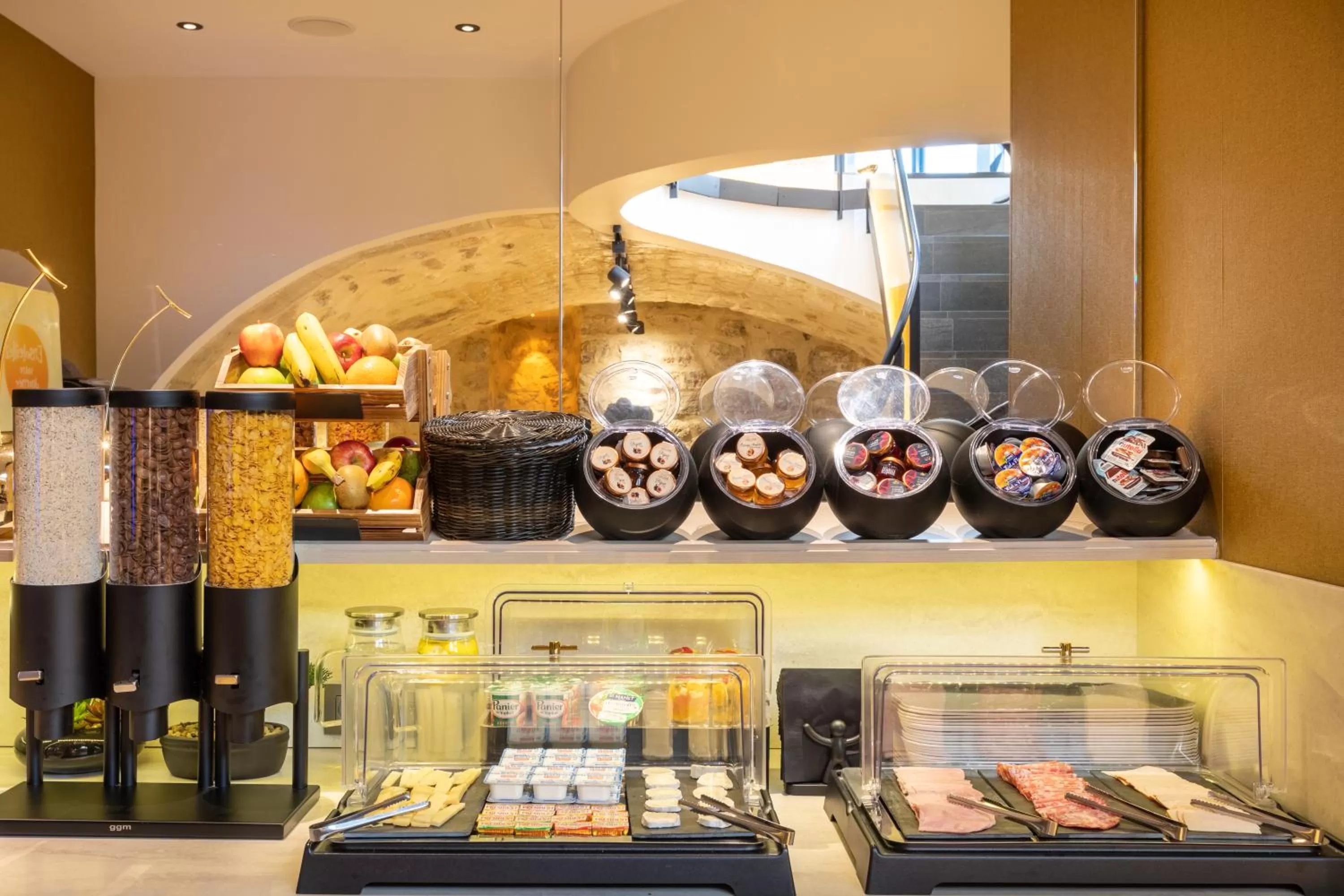 Food and drinks in Prince Albert Lyon Bercy