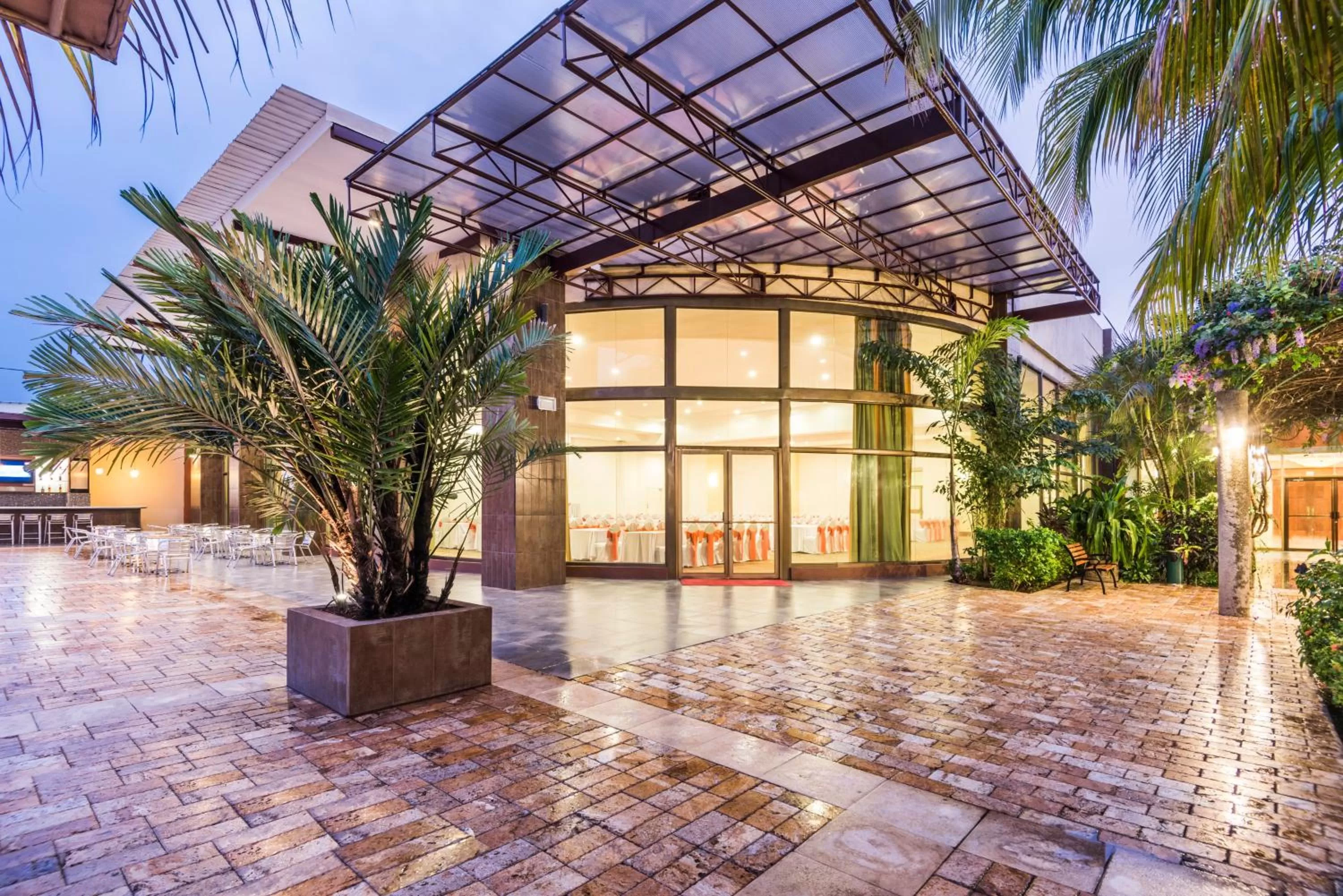 Meeting/conference room in Holiday Inn Convention Center by IHG