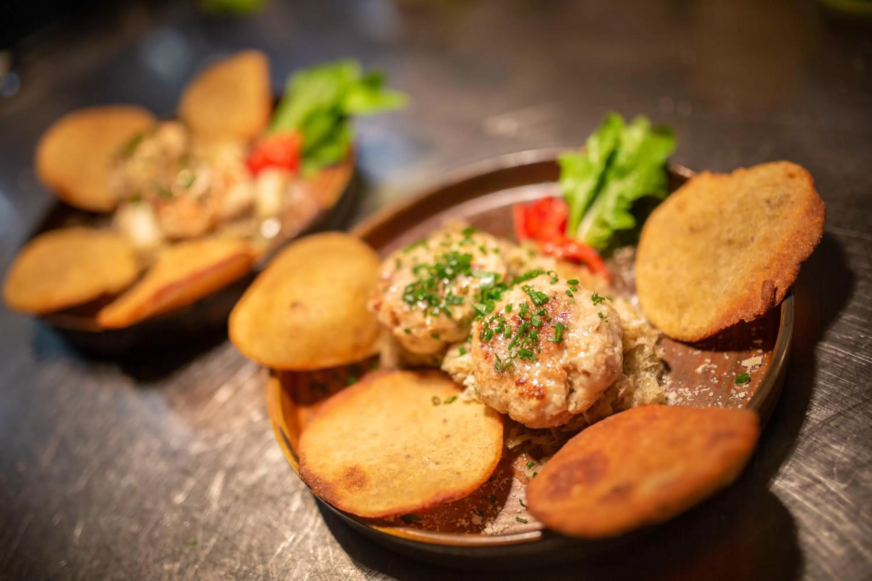 Restaurant/places to eat in Hotel Amaten